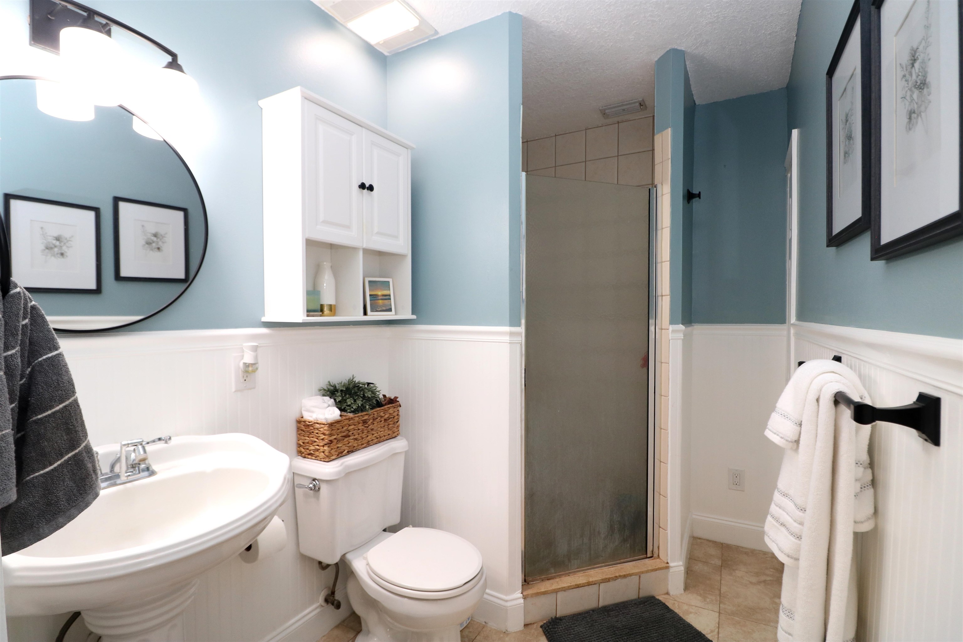 Image 34 of 66 For 2111 Forbes Rd