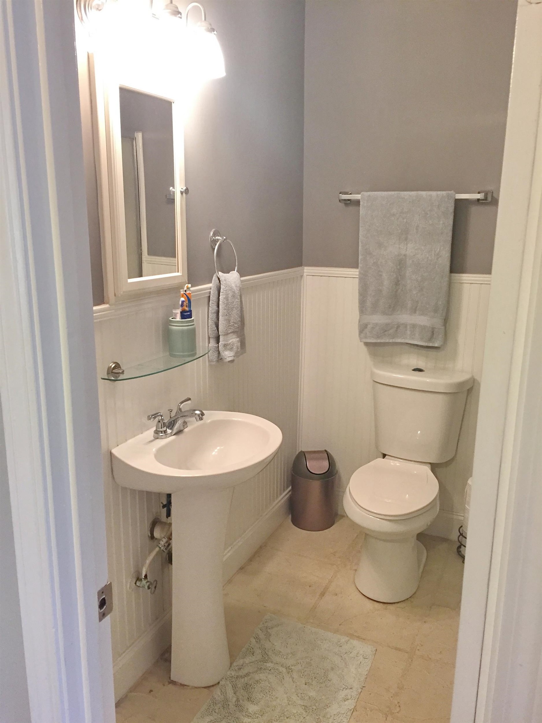 Image 21 of 29 For 213 A St  