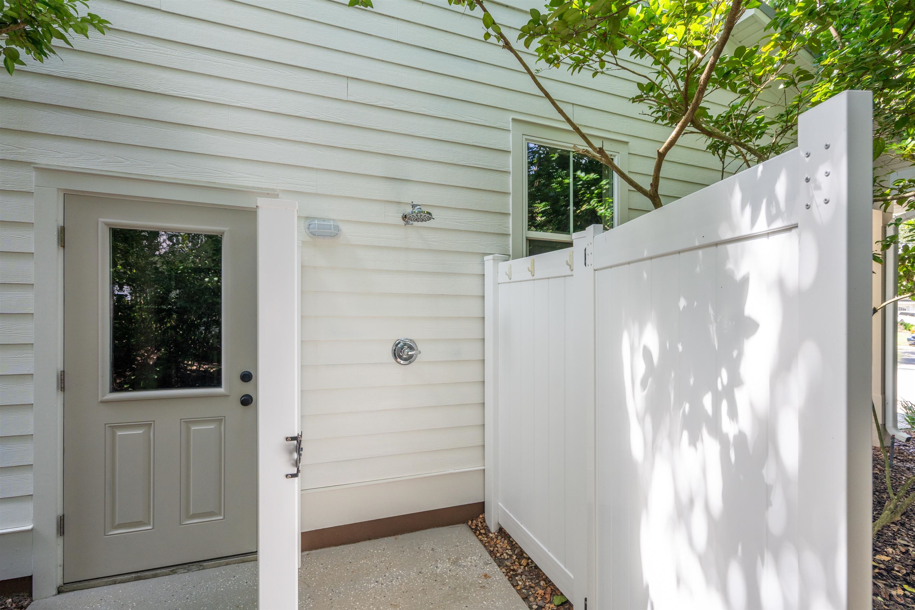 Image 24 of 67 For 912 Sandy Beach Circle