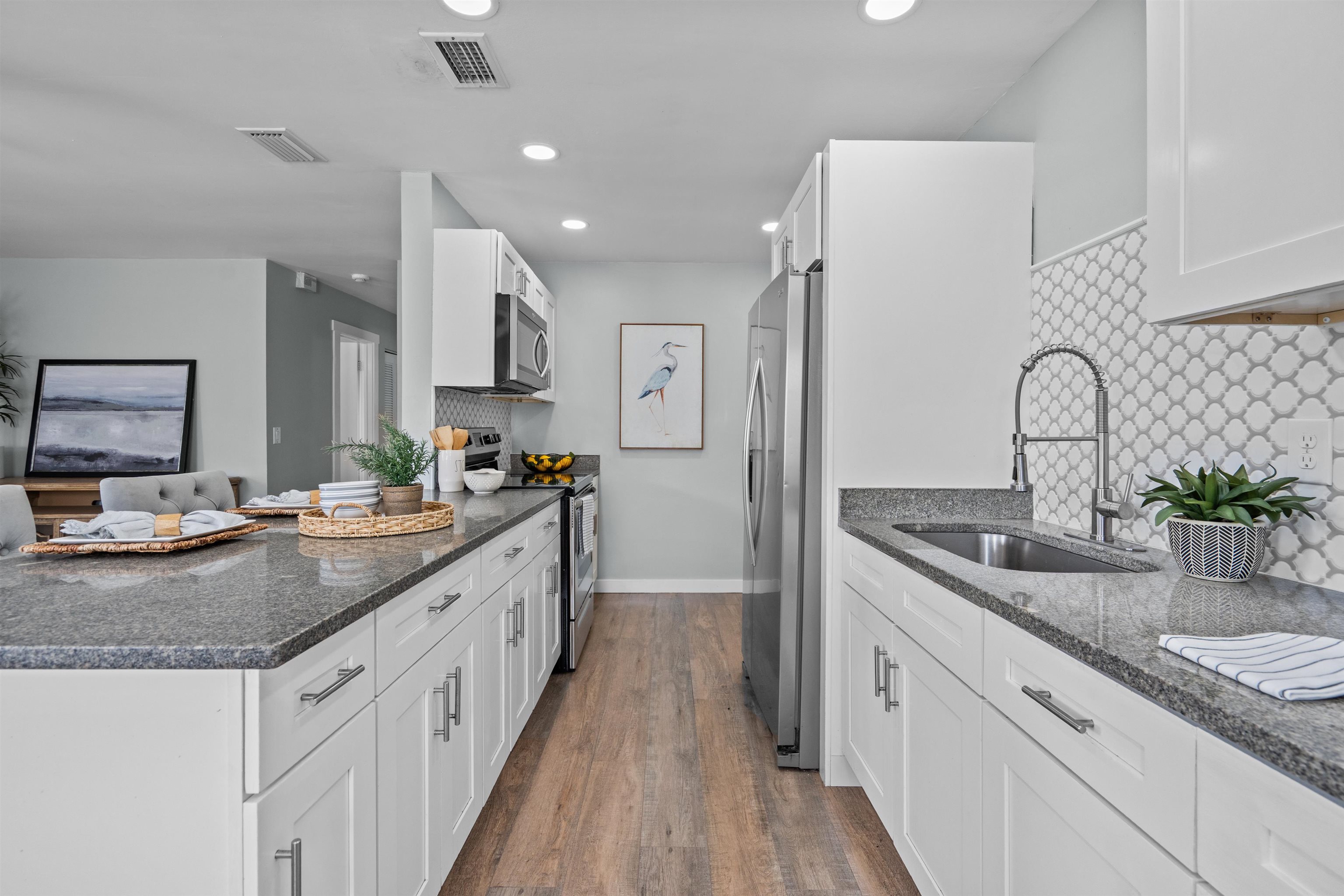 Image 11 of 35 For 258 Costado St