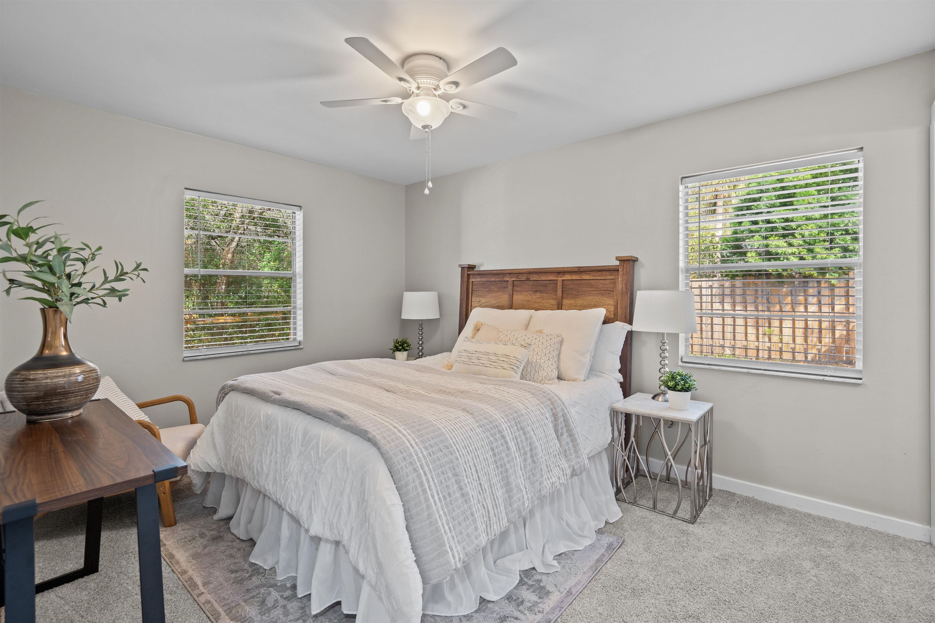 Image 23 of 35 For 258 Costado St