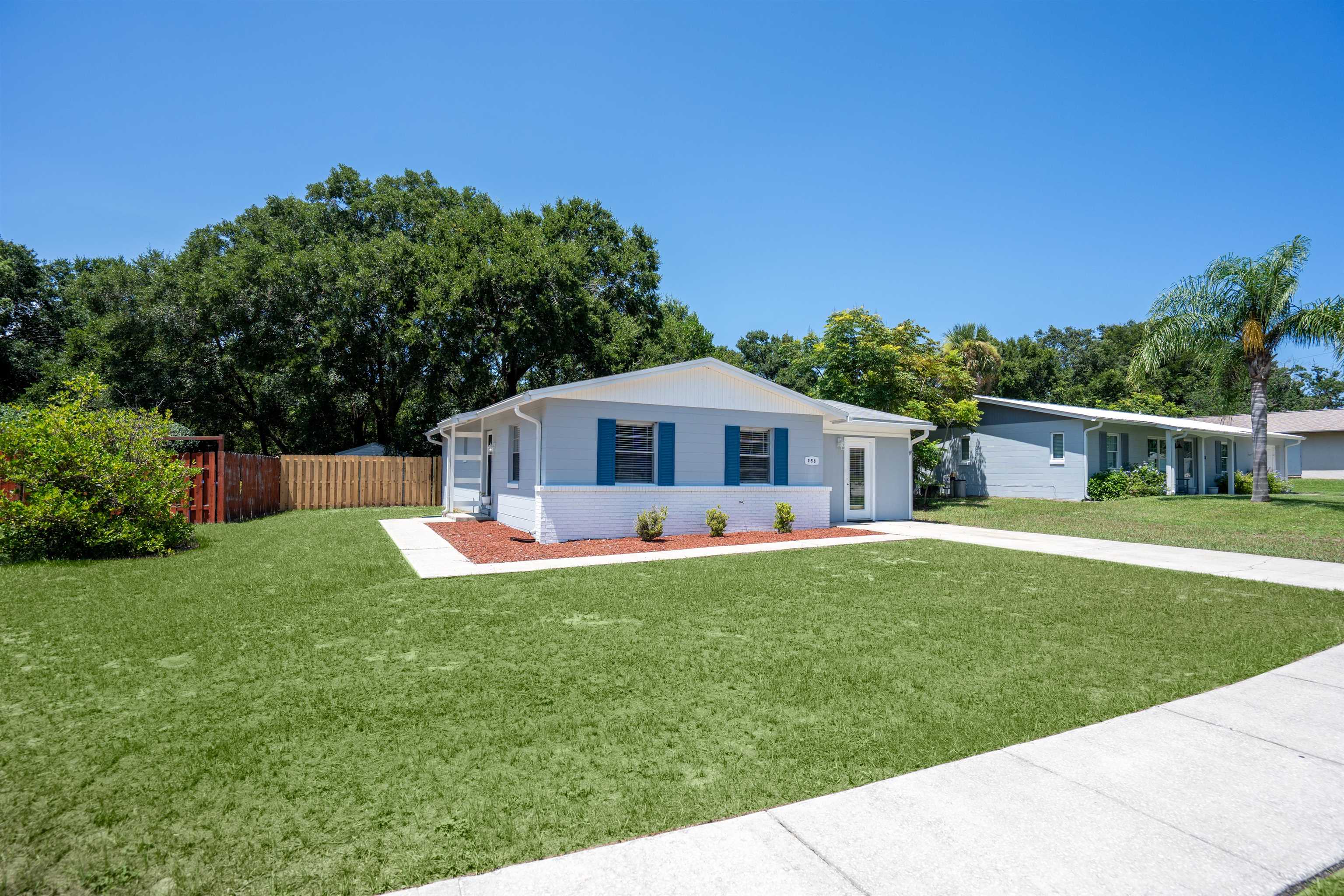 Image 3 of 35 For 258 Costado St