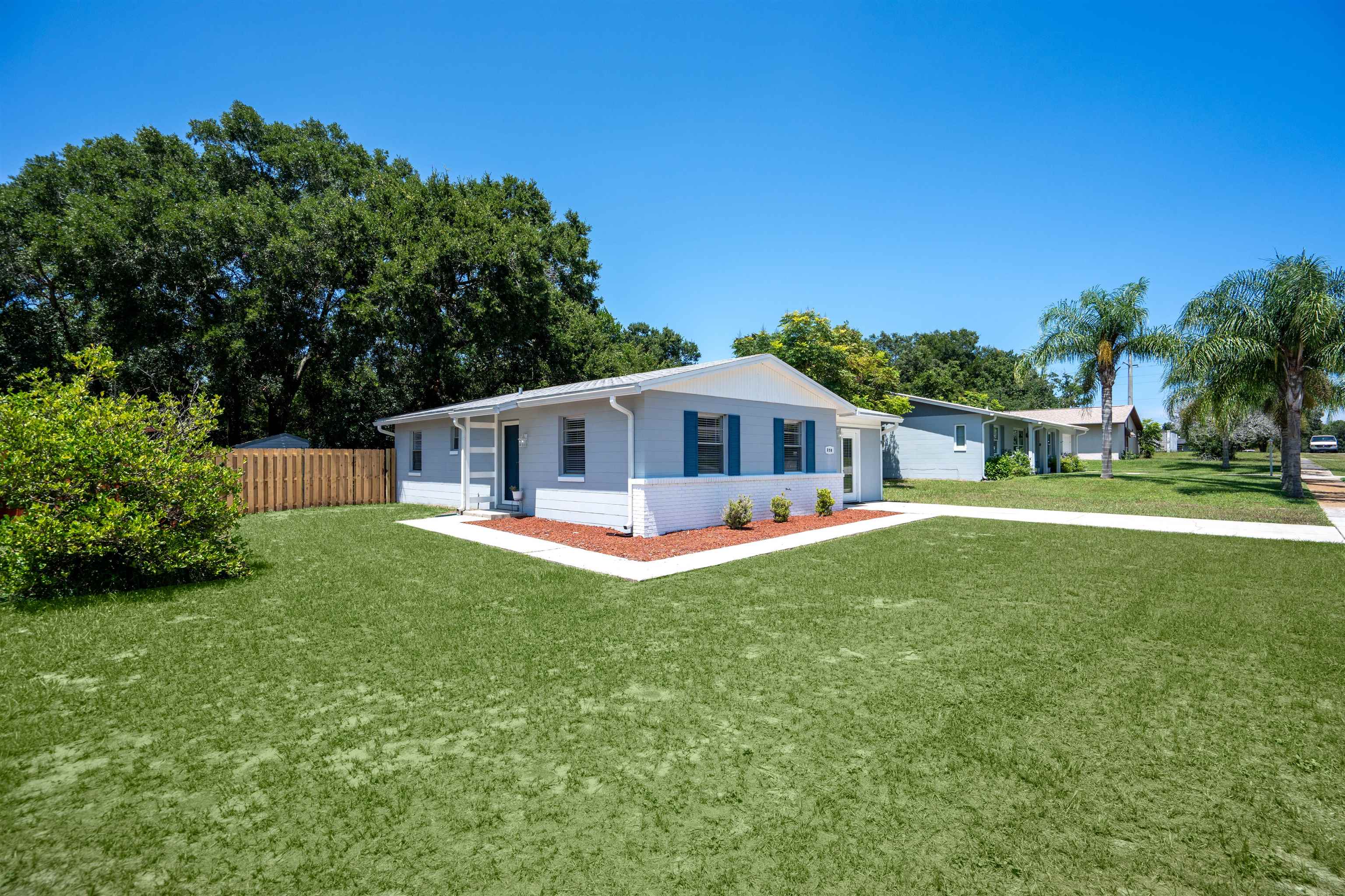 Image 4 of 35 For 258 Costado St