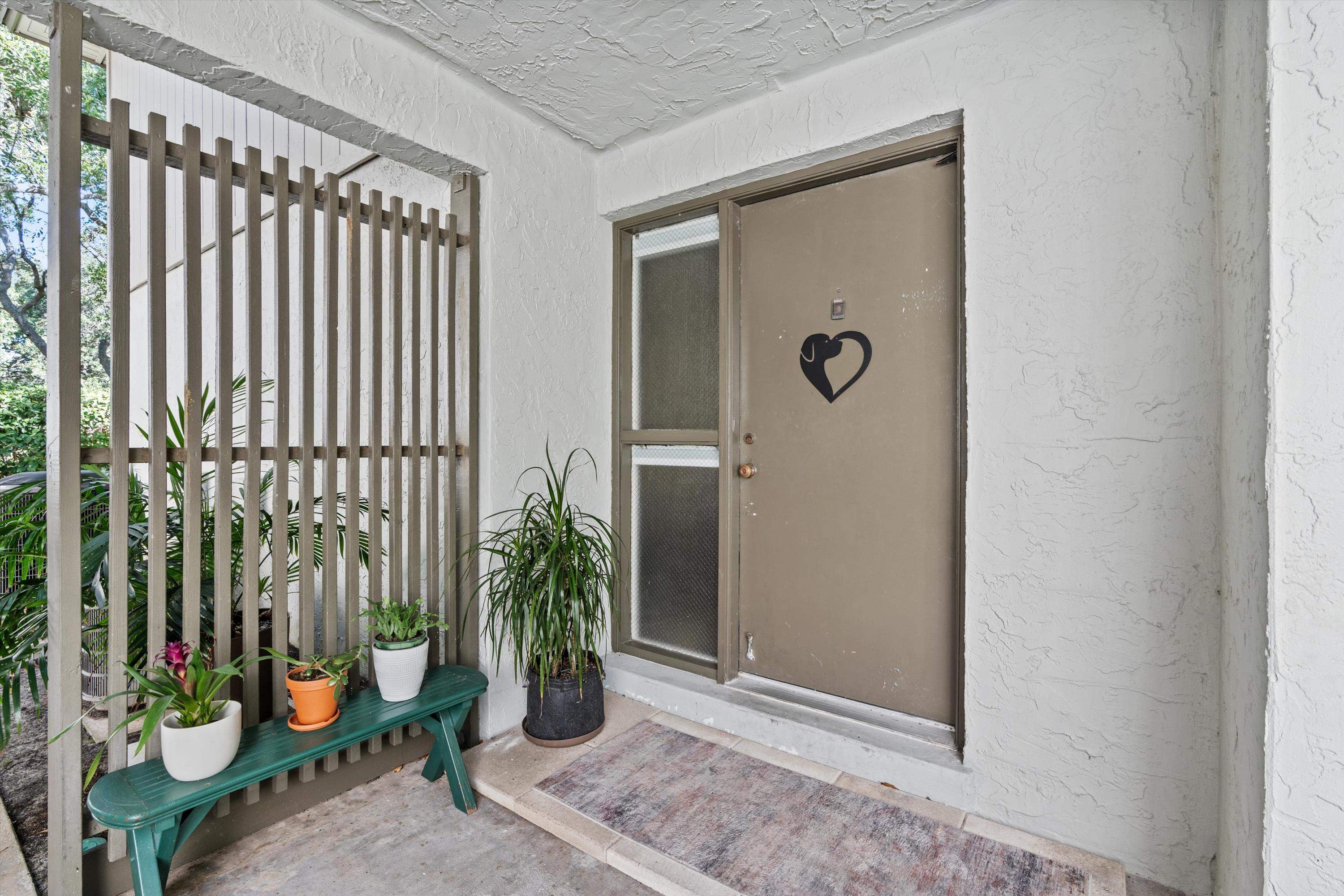 Image 3 of 27 For 13 Alcira Ct