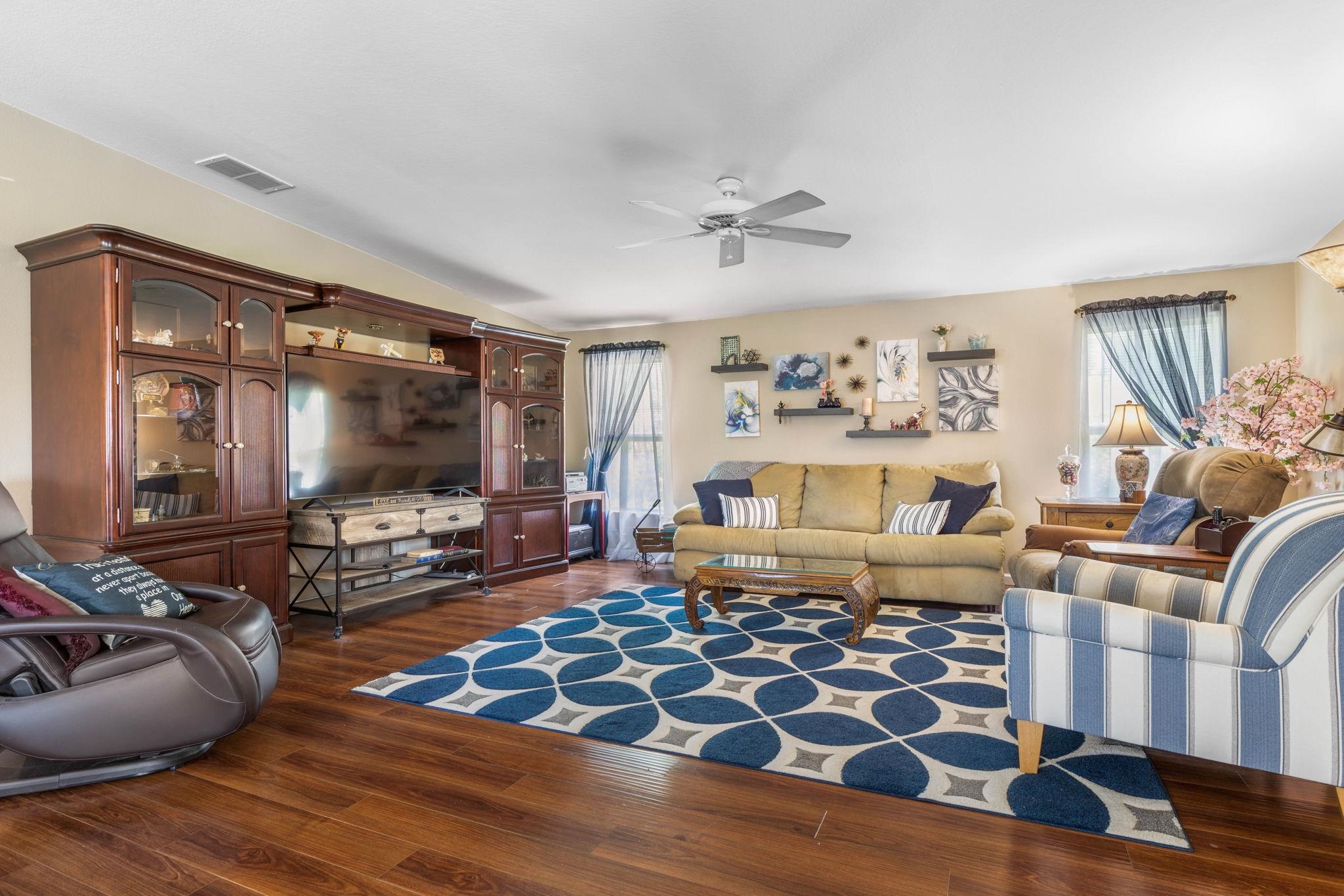 Image 11 of 71 For 2760 Screech Owl Ave N