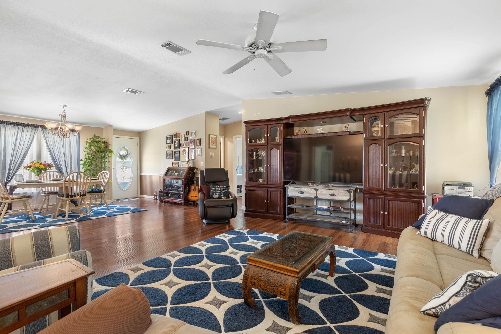 Image 12 of 71 For 2760 Screech Owl Ave N
