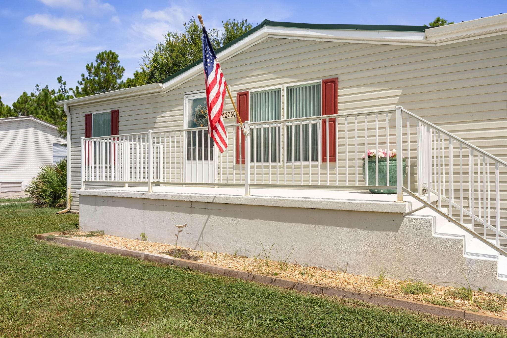 Image 4 of 71 For 2760 Screech Owl Ave N