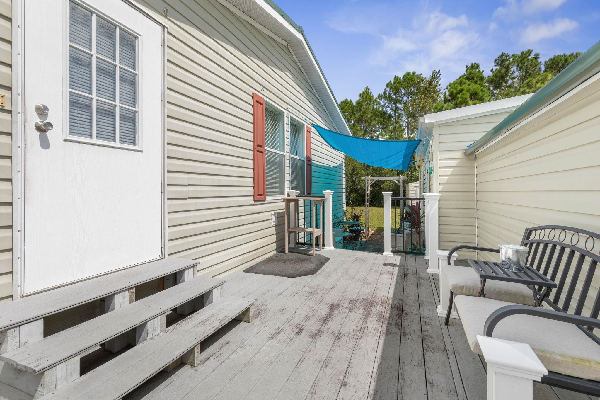 Image 44 of 71 For 2760 Screech Owl Ave N