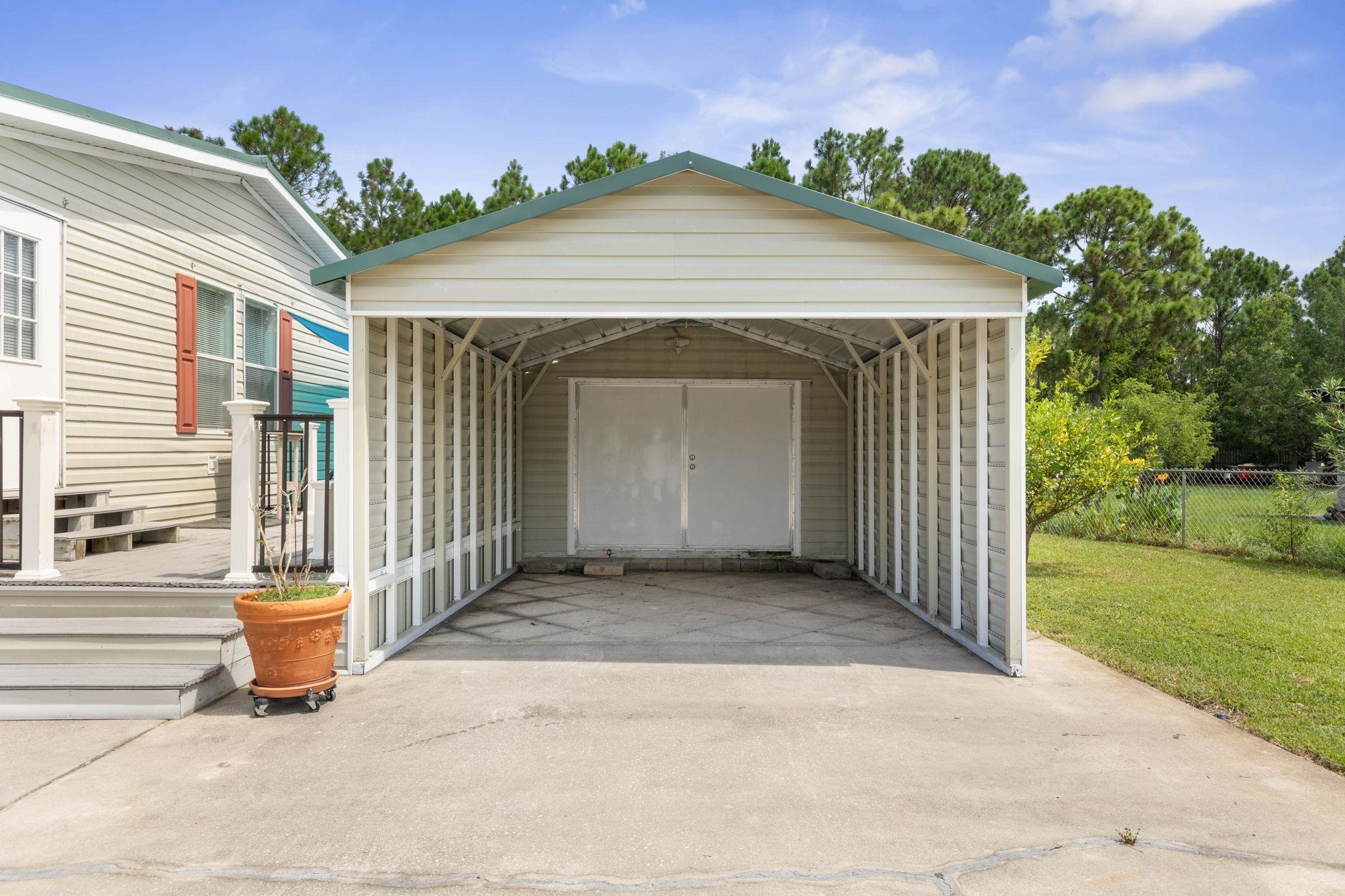 Image 47 of 71 For 2760 Screech Owl Ave N
