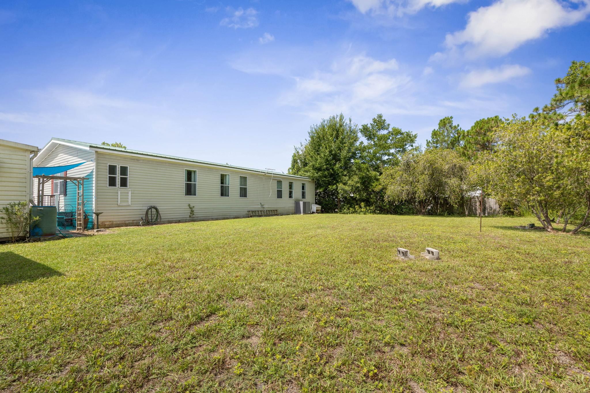 Image 50 of 71 For 2760 Screech Owl Ave N