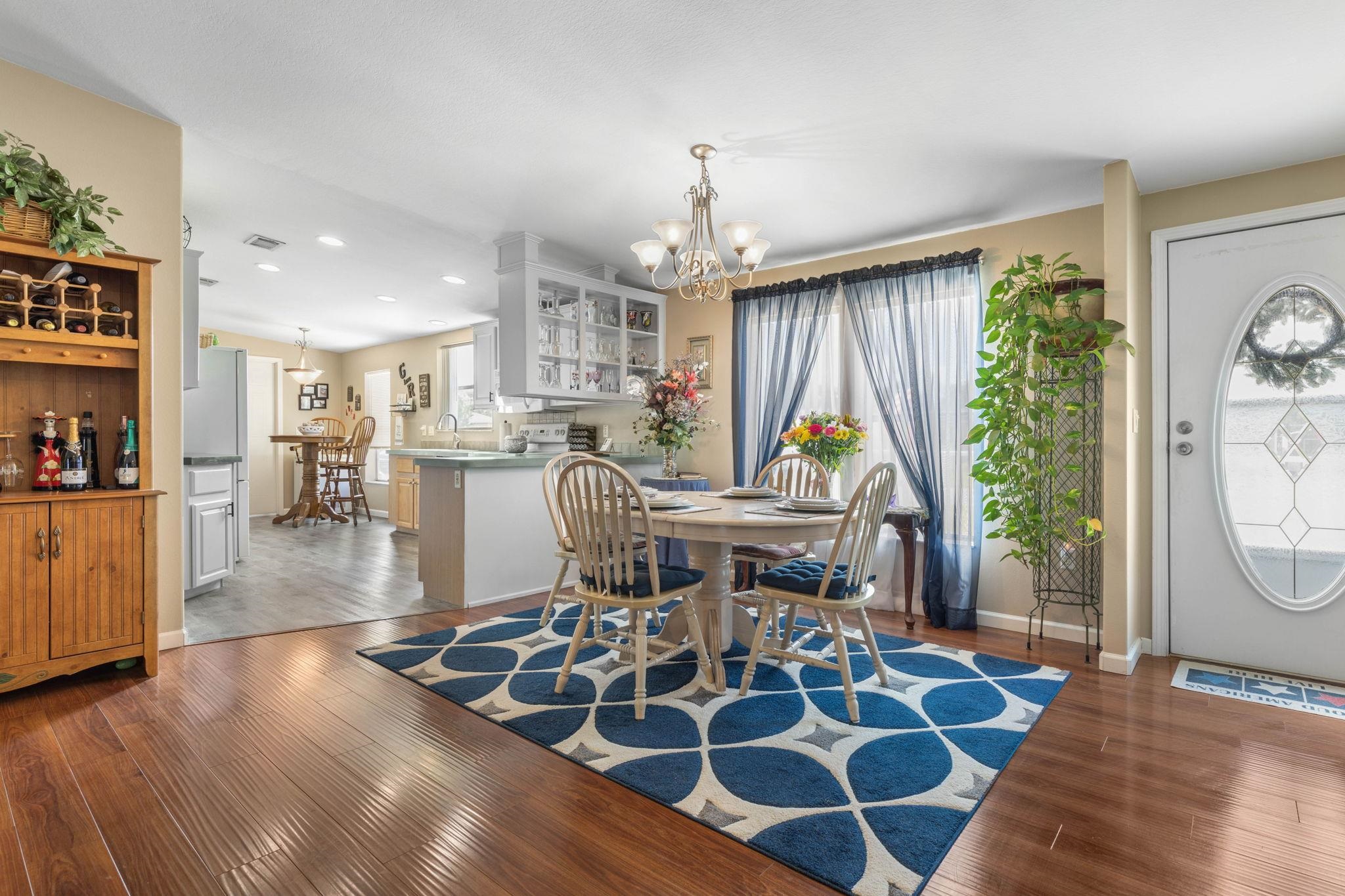 Image 8 of 71 For 2760 Screech Owl Ave N