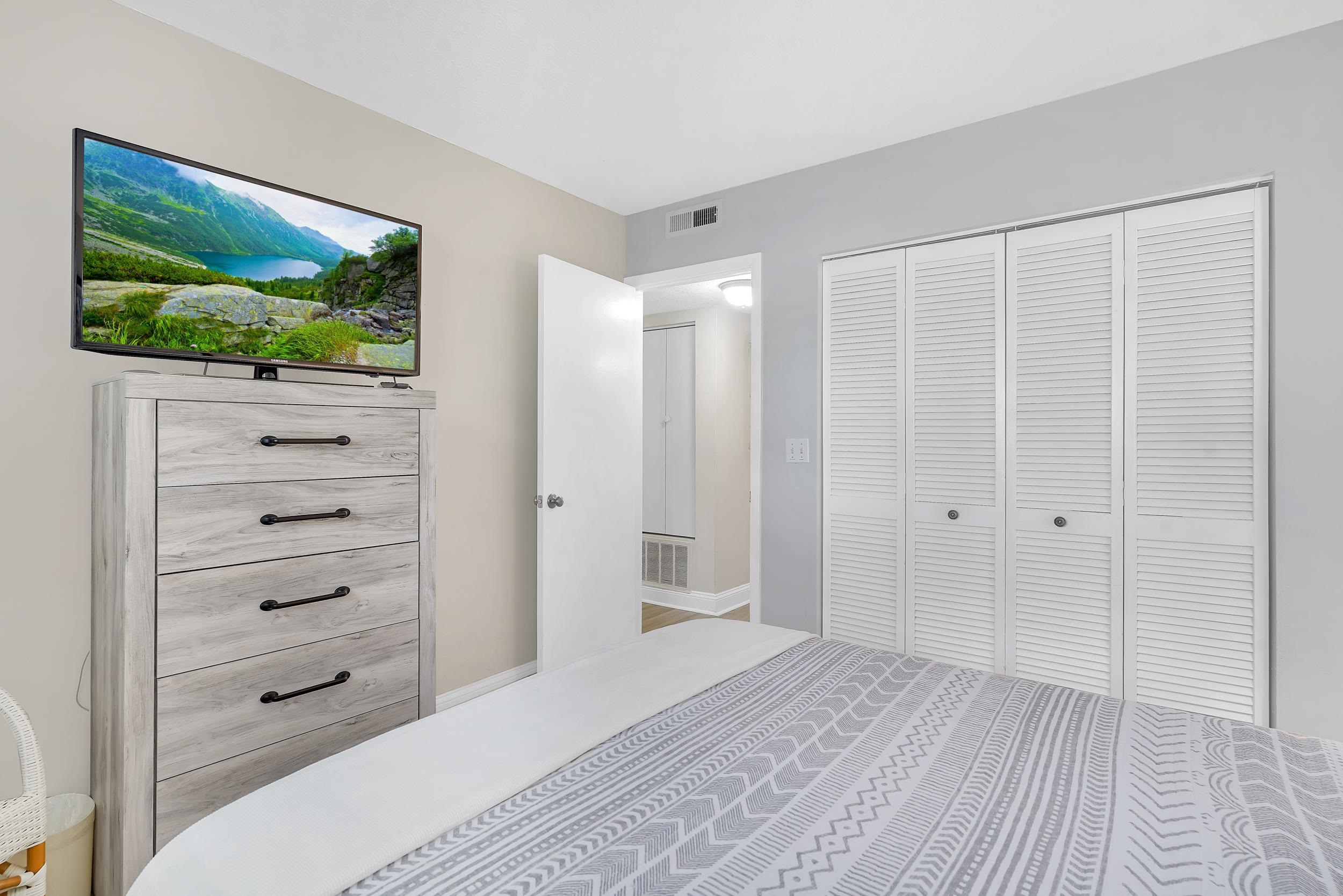 Image 29 of 35 For 4 Ocean Trace Rd  118