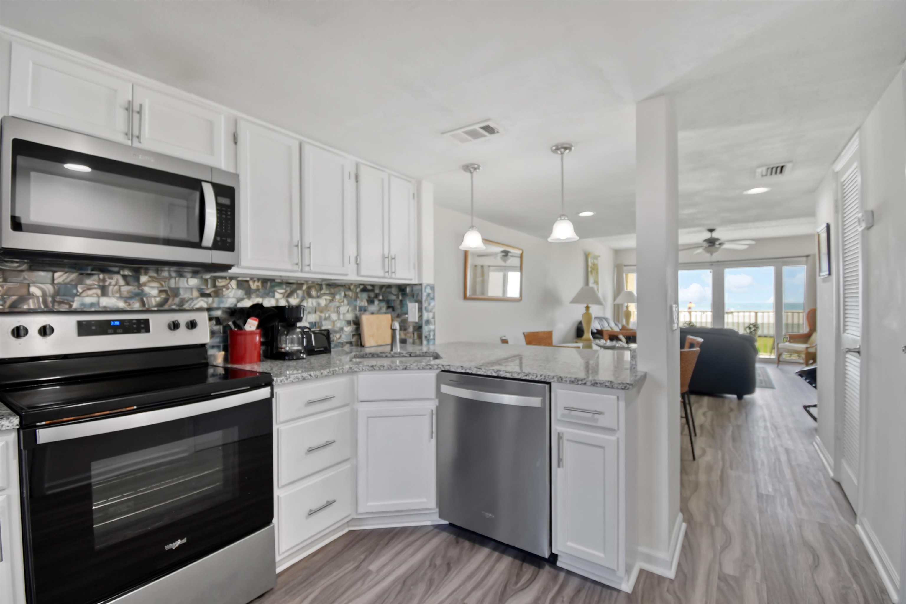 Image 3 of 30 For 390 A1a Beach Blvd  5