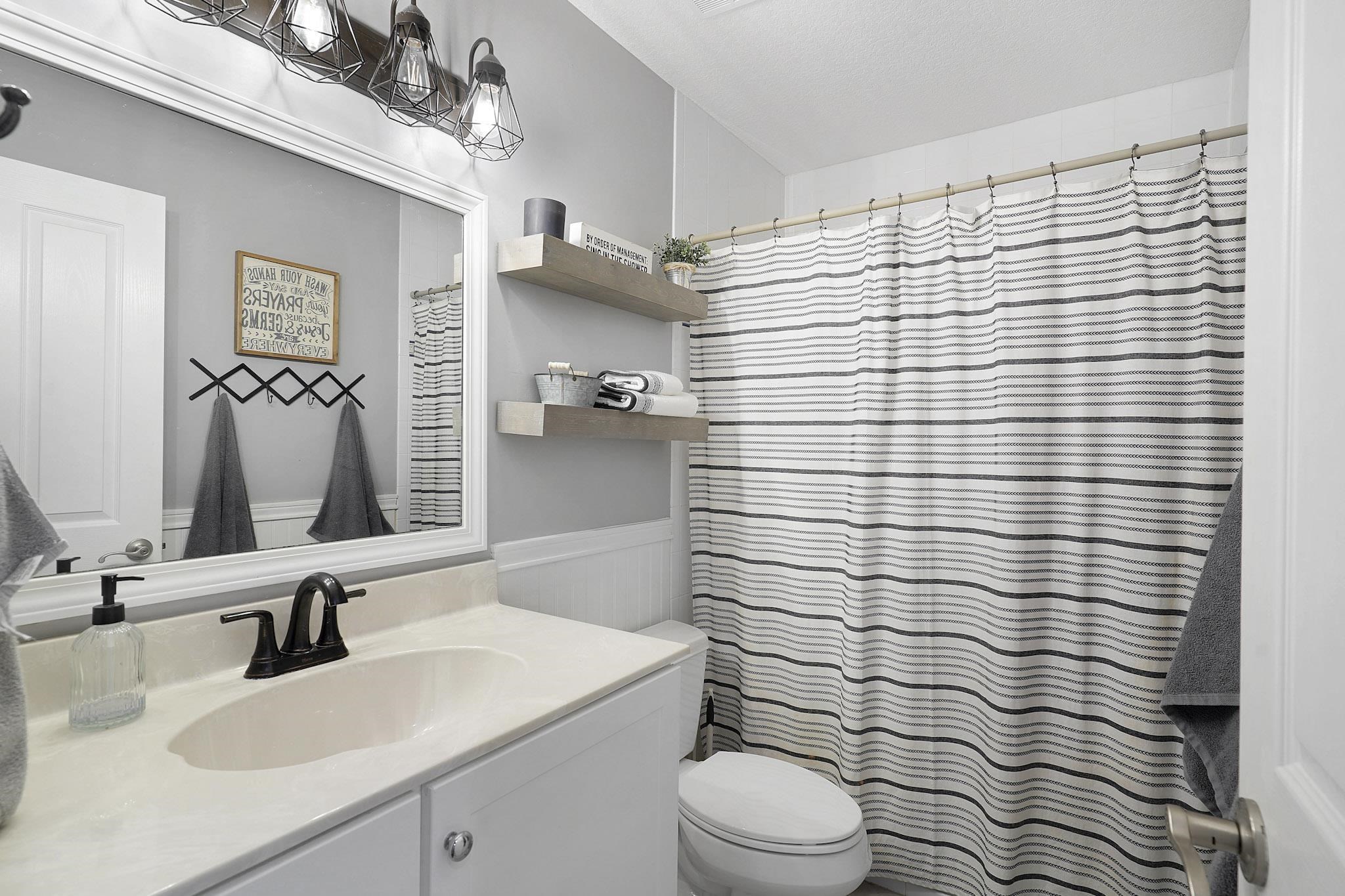 Image 30 of 49 For 340 Old Plantation Dr