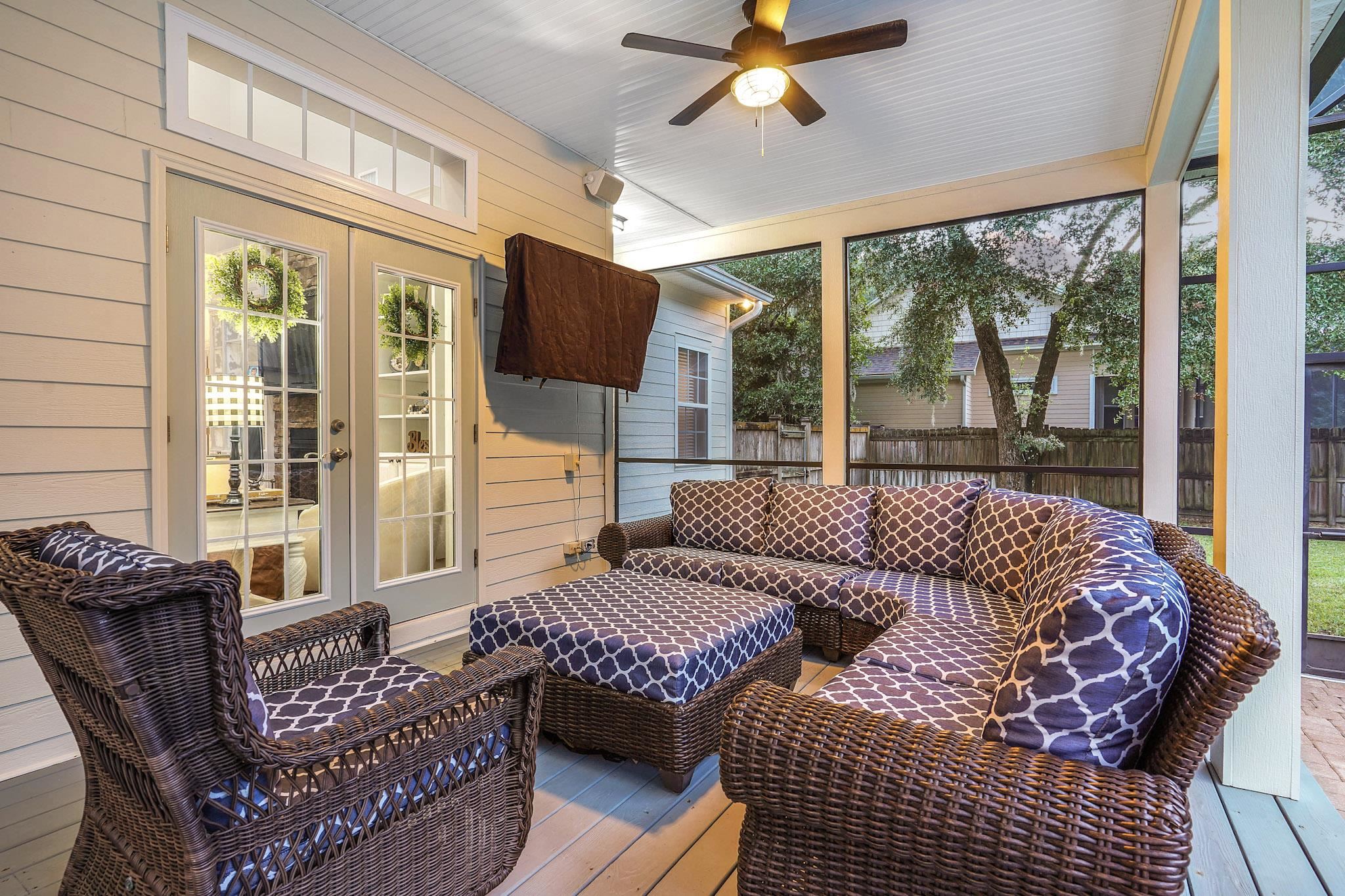 Image 37 of 49 For 340 Old Plantation Dr