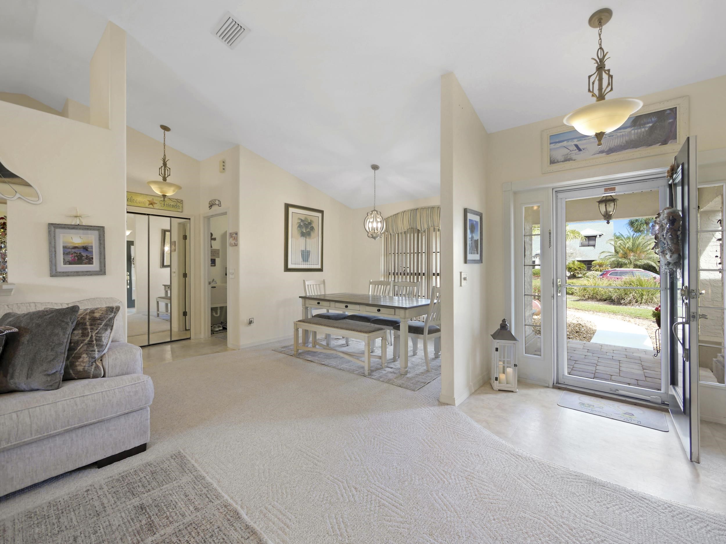Image 18 of 39 For 107 Sandpiper Blvd