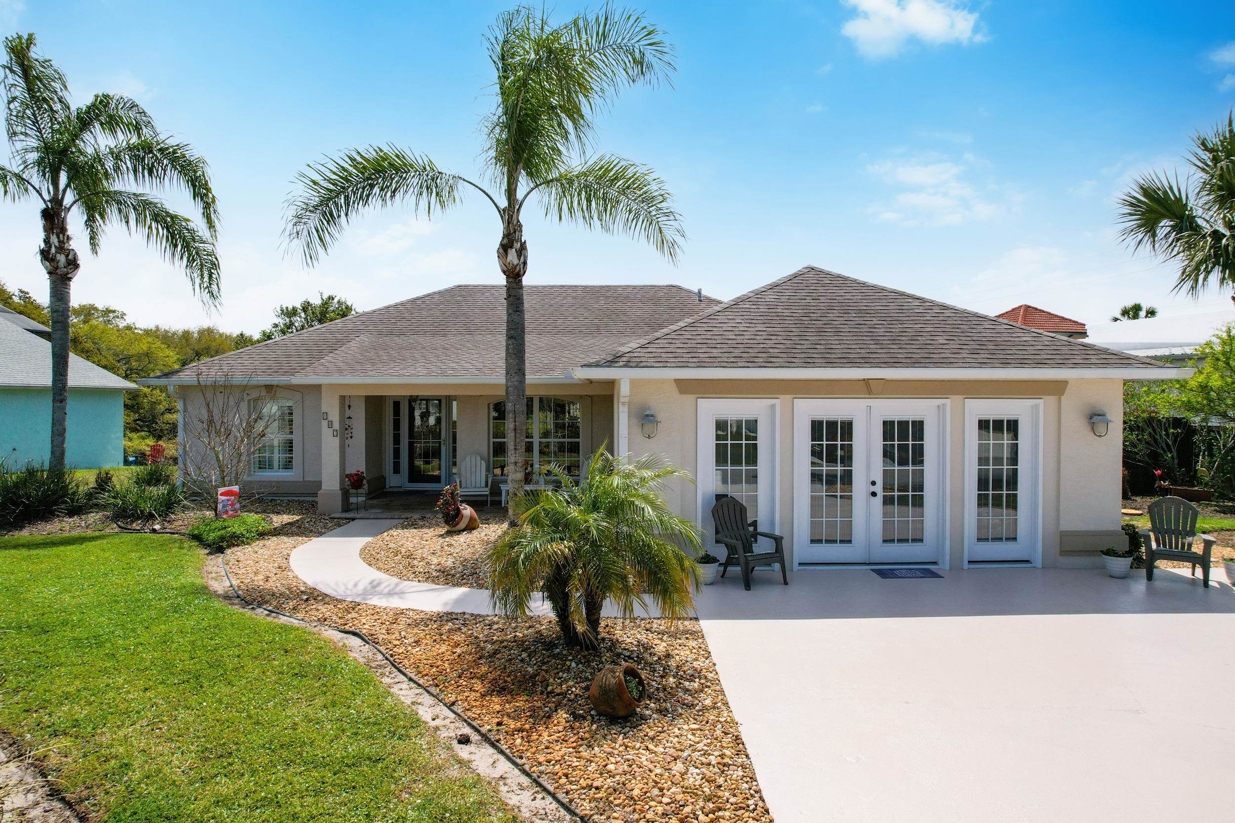 Image 3 of 39 For 107 Sandpiper Blvd