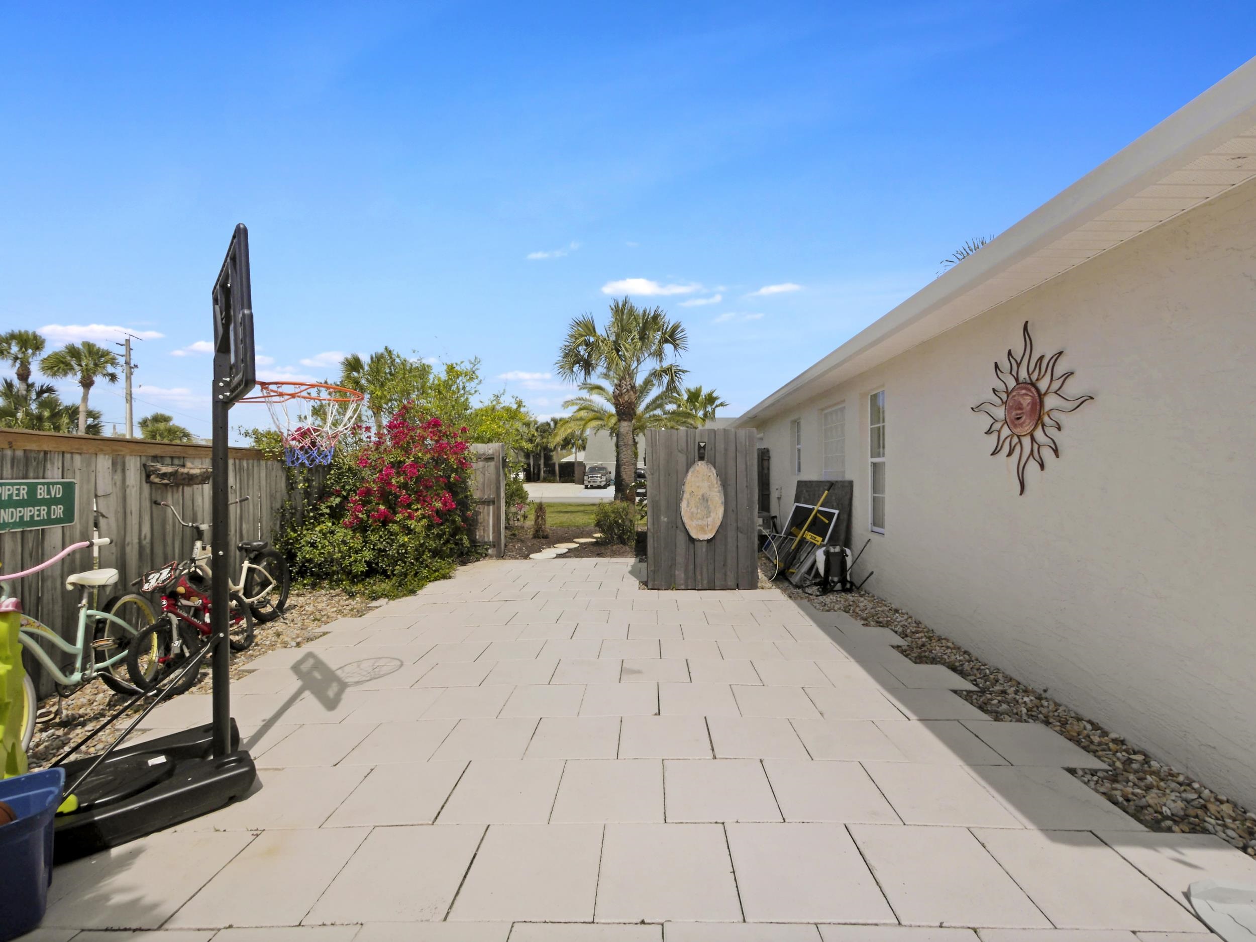 Image 36 of 39 For 107 Sandpiper Blvd
