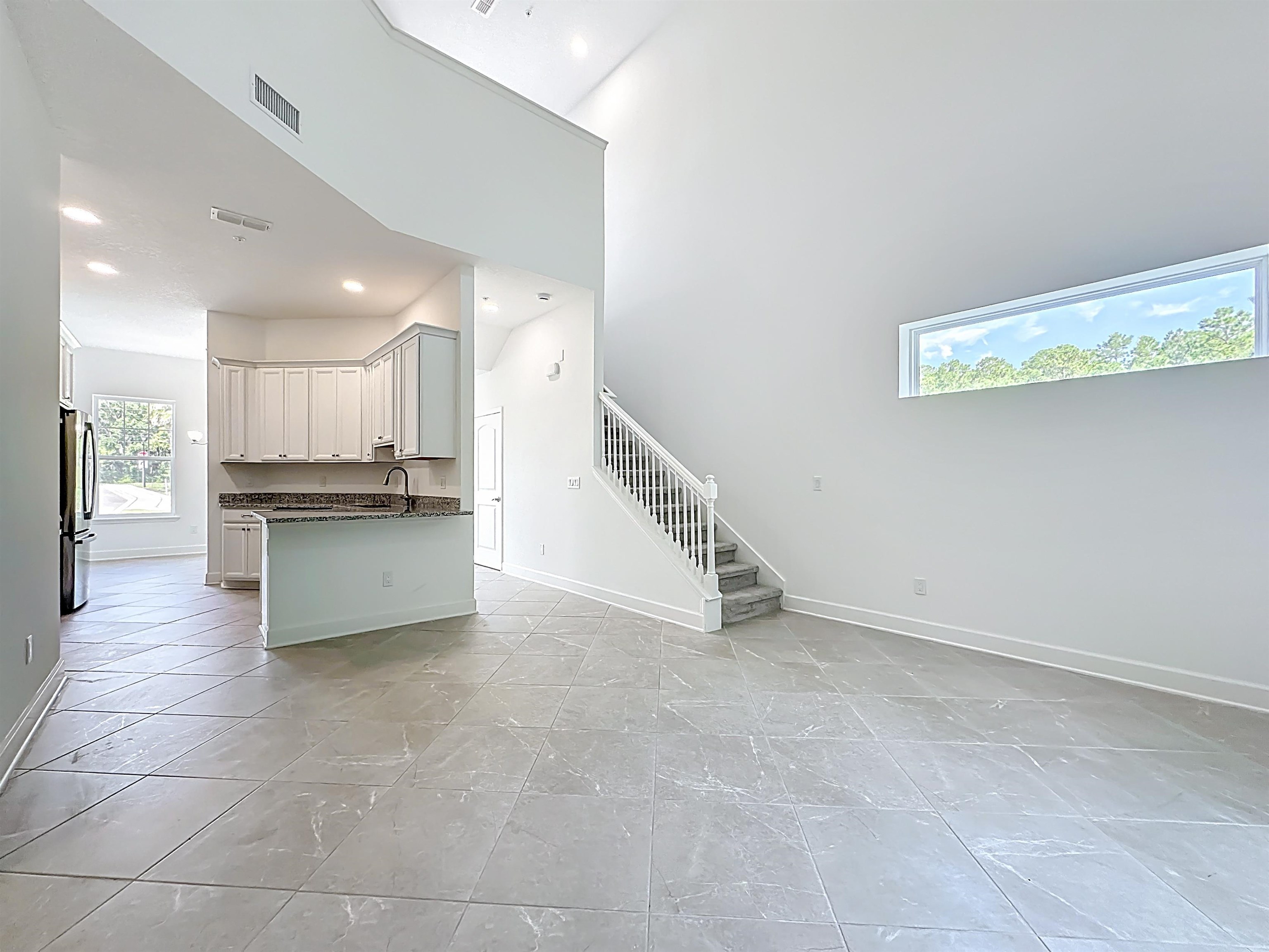 Image 11 of 46 For 272 Grand Ravine