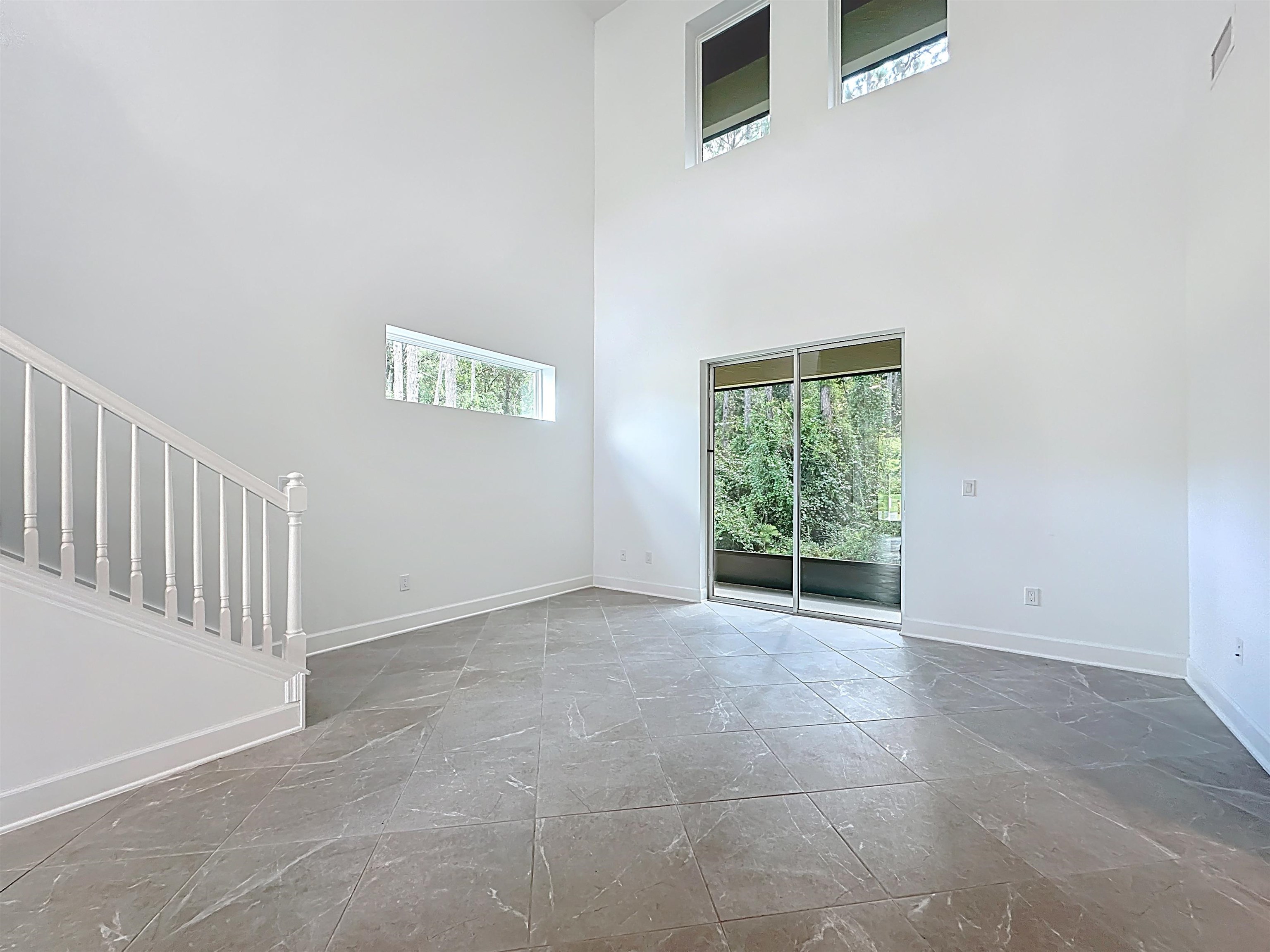 Image 14 of 46 For 272 Grand Ravine
