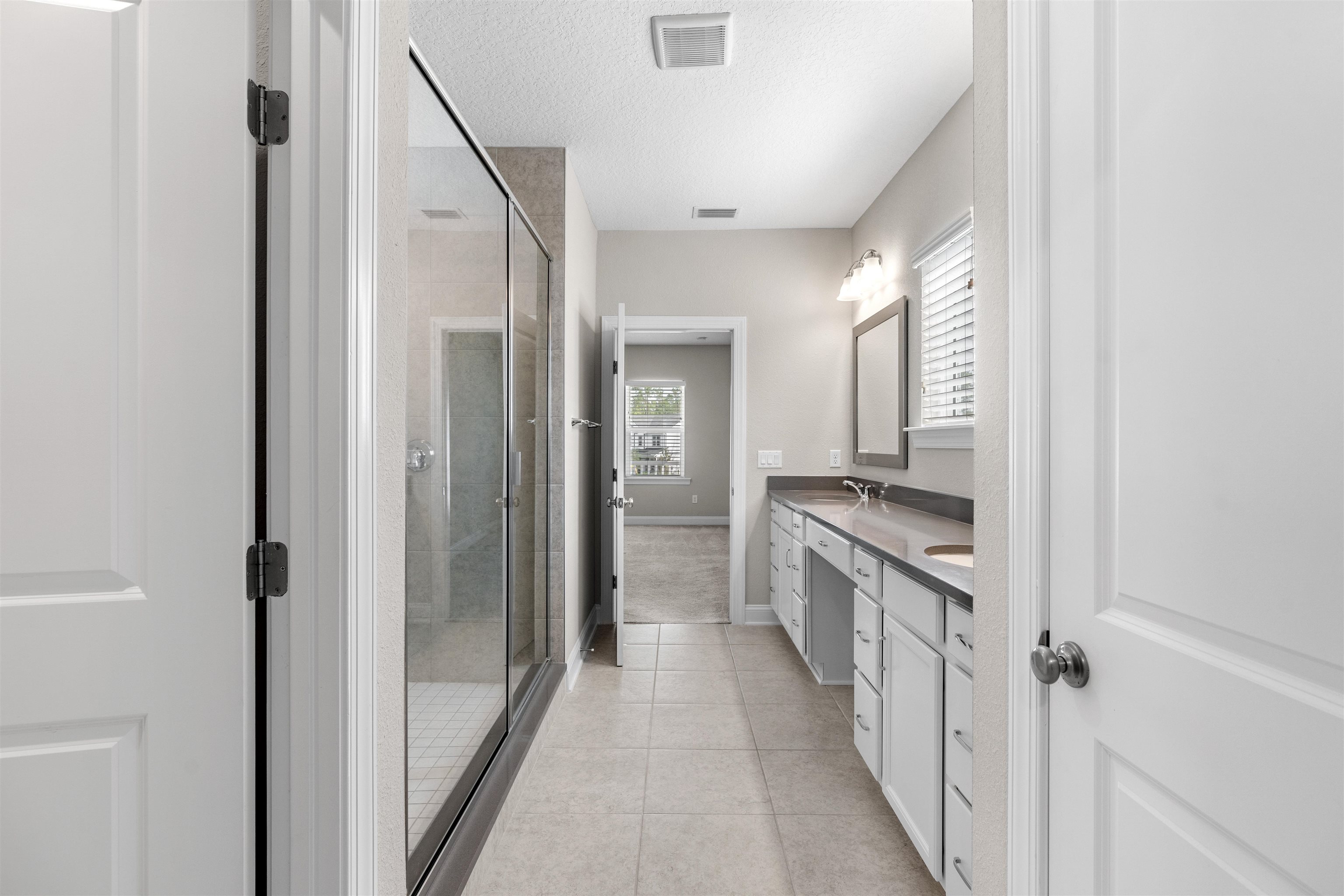 Image 17 of 74 For 131 Valley Falls Way