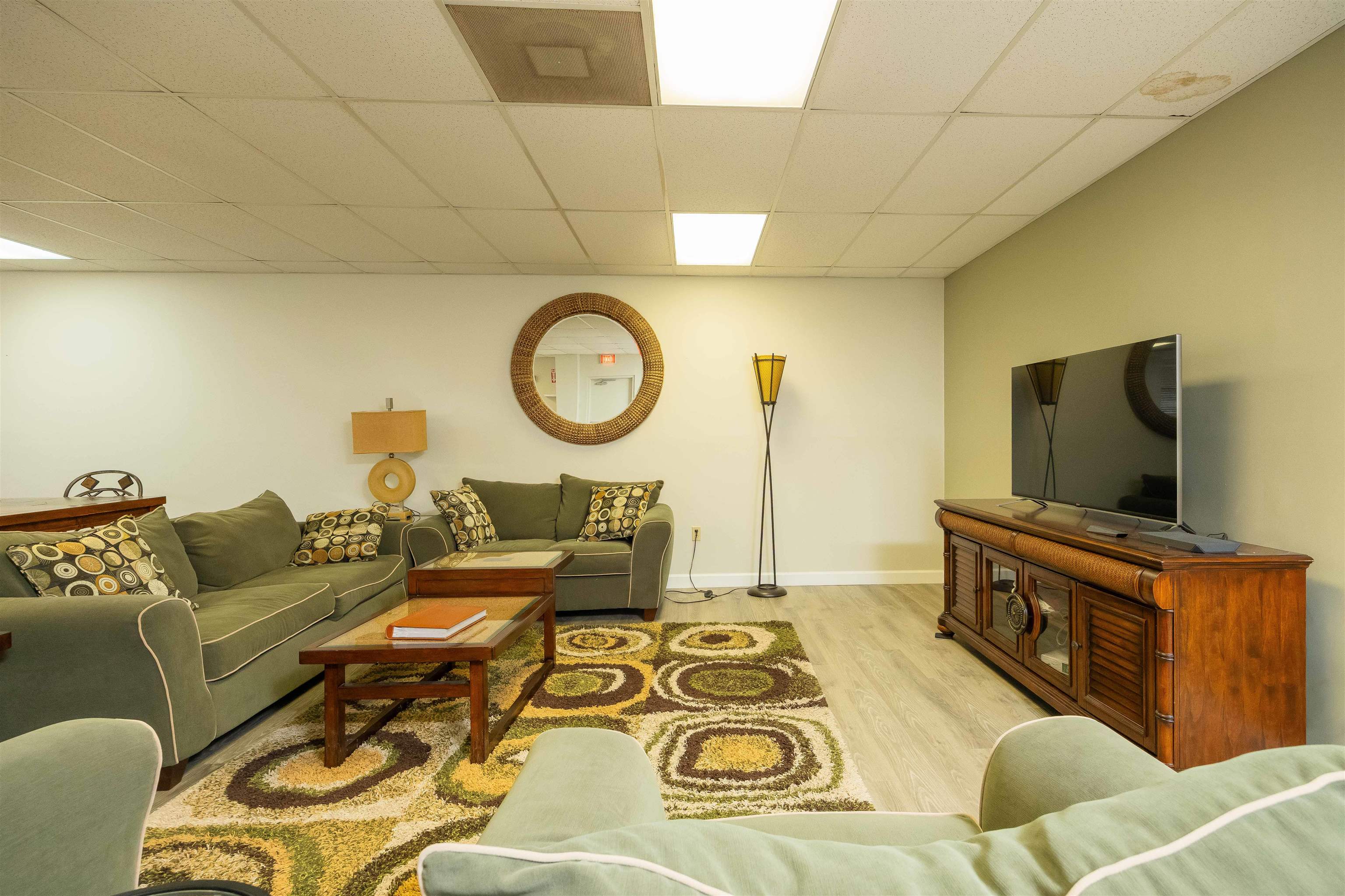 Image 35 of 36 For 8090 A1a S. Unit 205  205