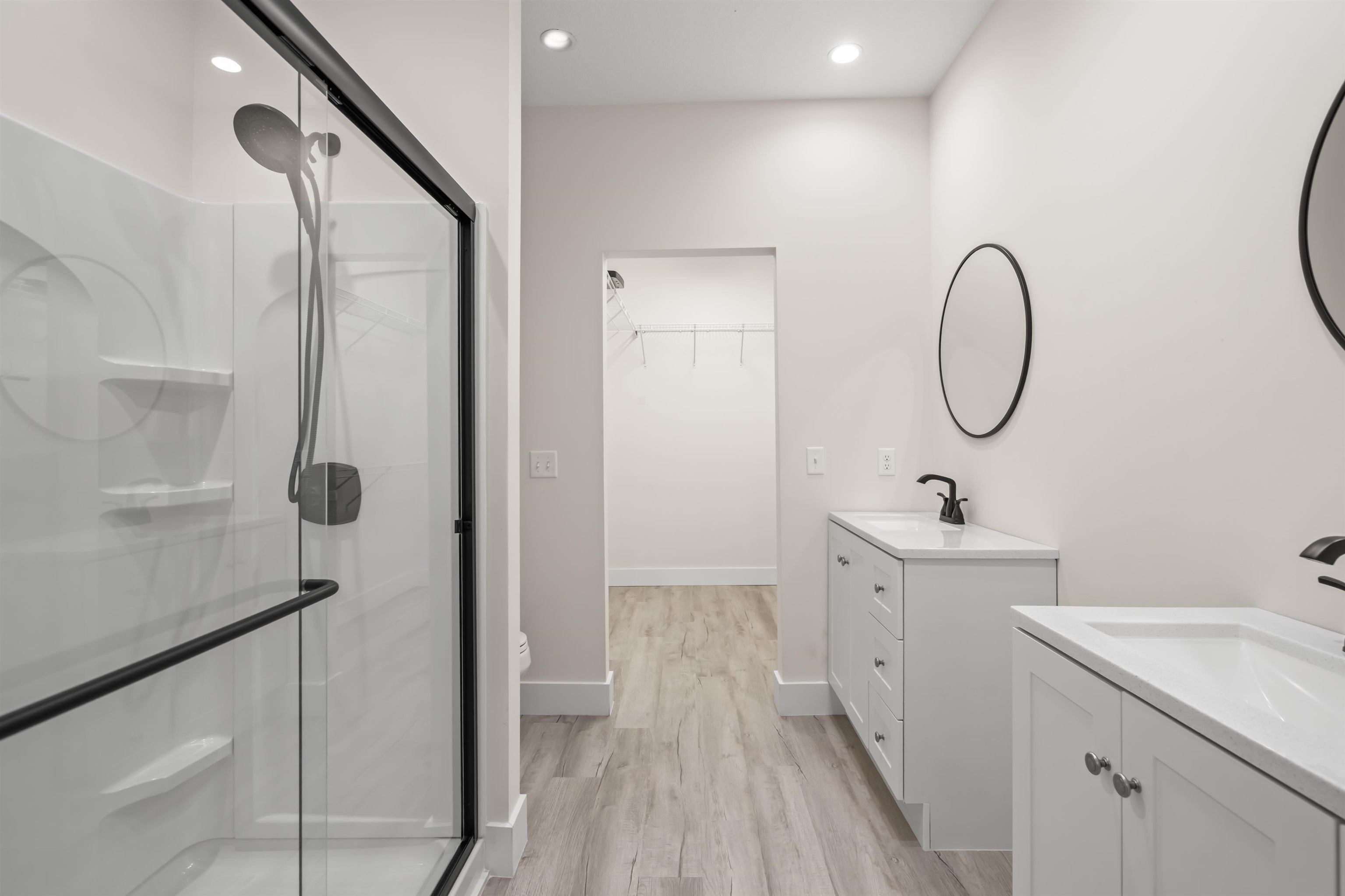 Image 15 of 33 For 141 Webb St