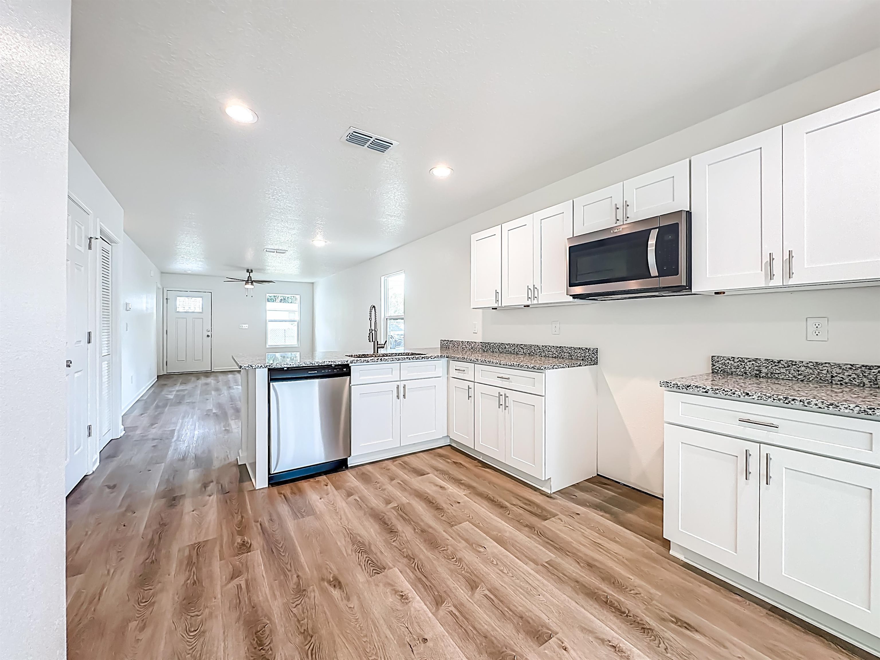 Image 13 of 30 For 780 5th St W