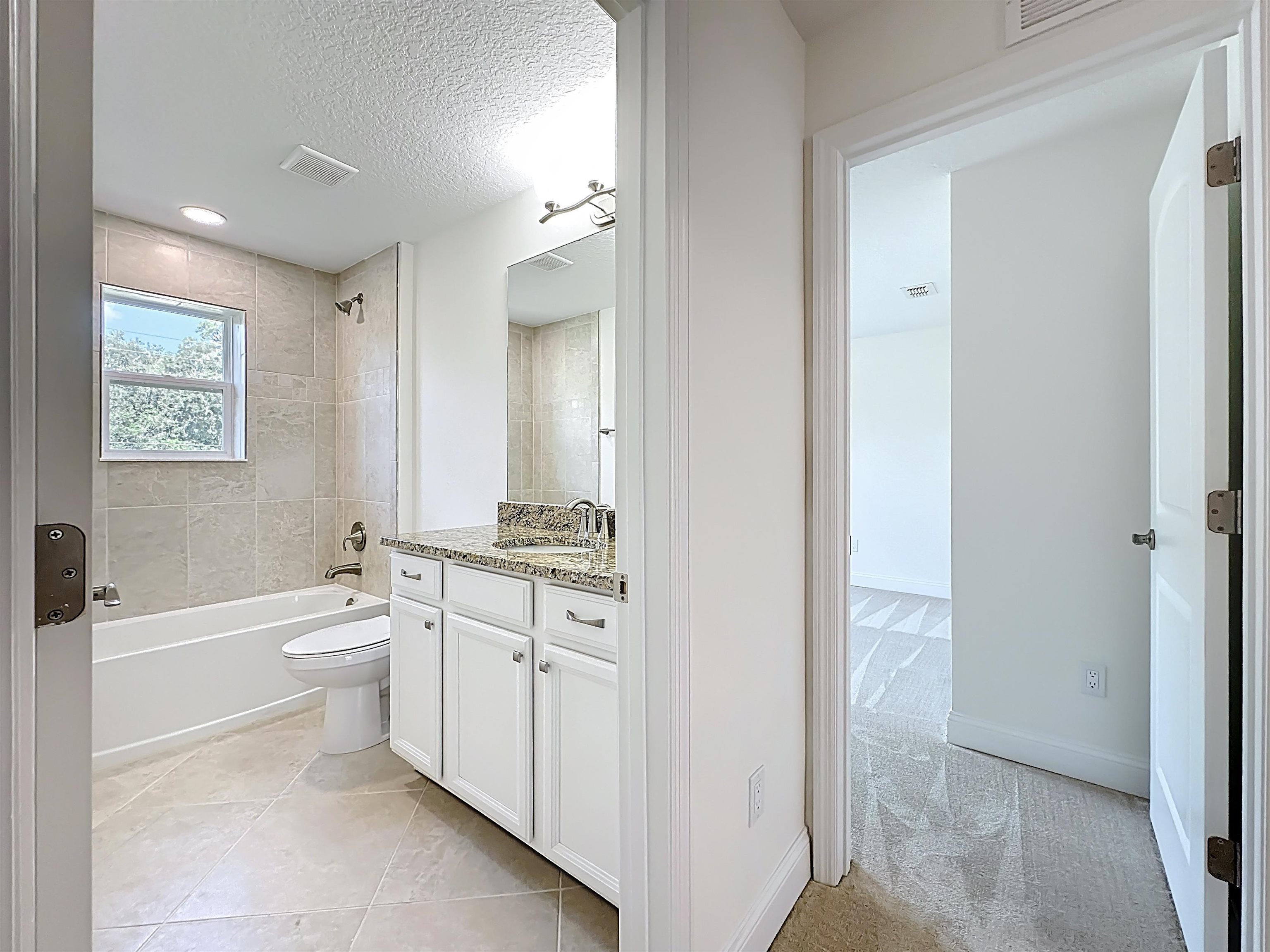 Image 23 of 40 For 241 Grand Ravine Dr