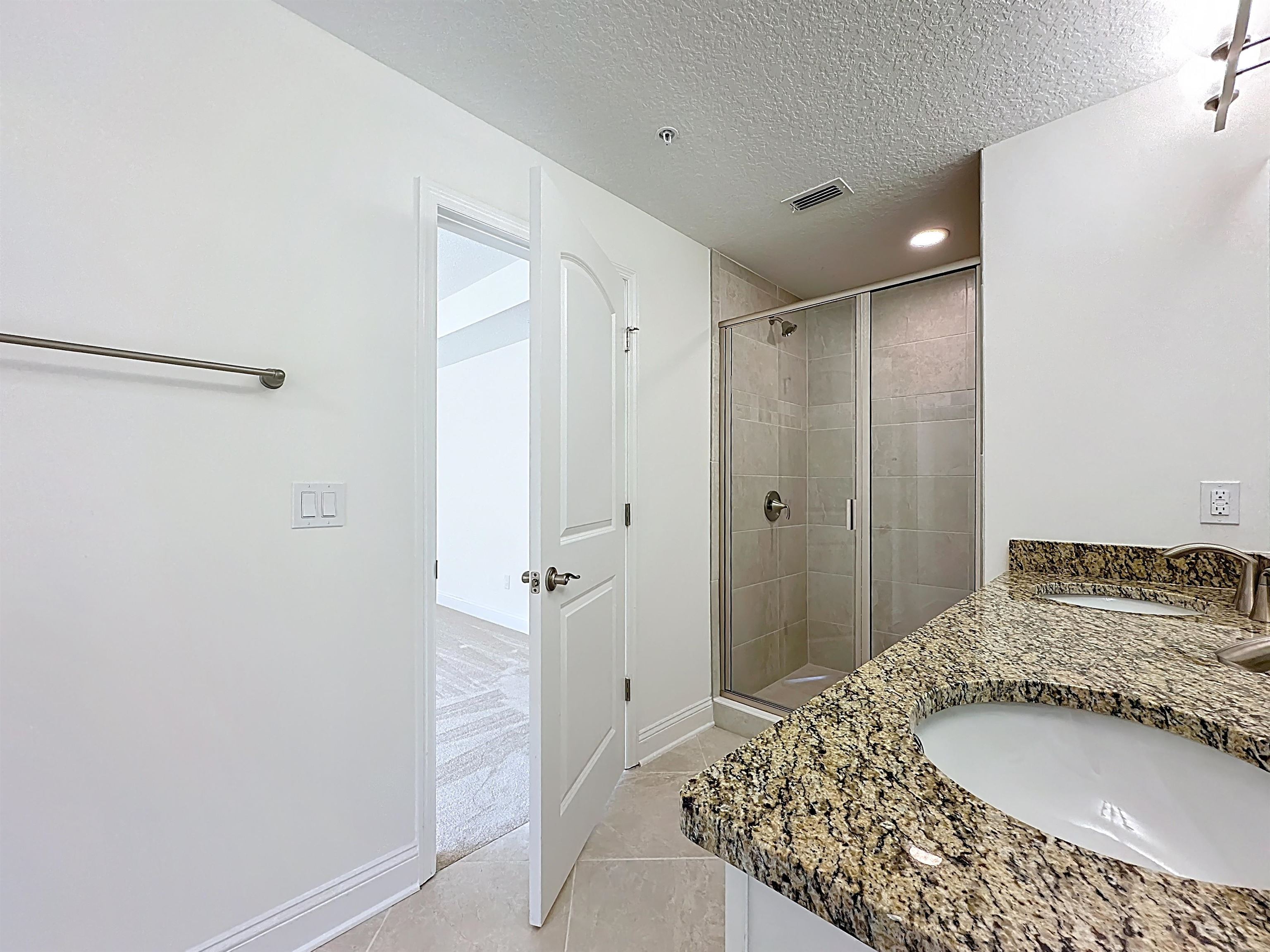 Image 33 of 40 For 241 Grand Ravine Dr