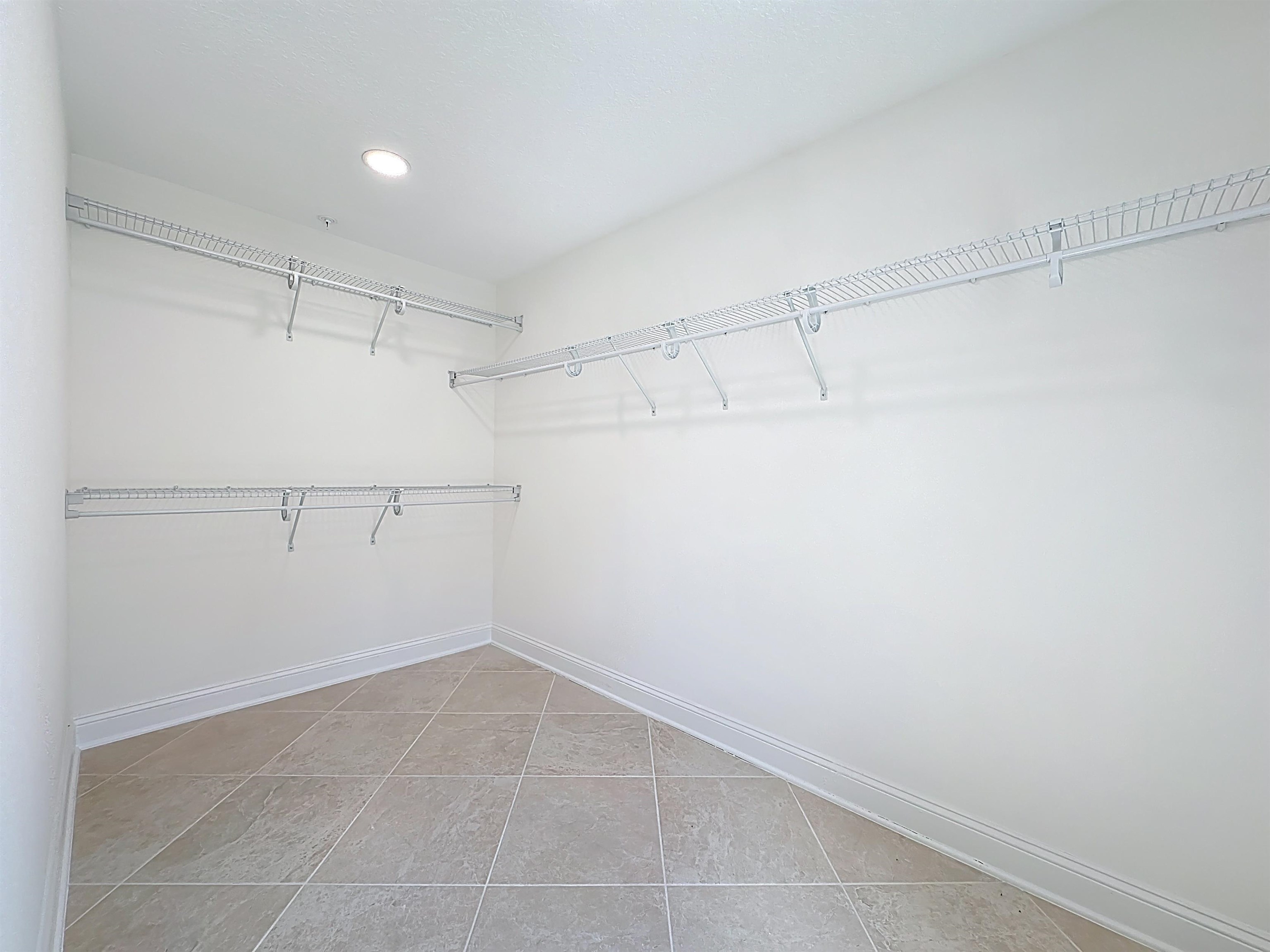 Image 36 of 40 For 241 Grand Ravine Dr