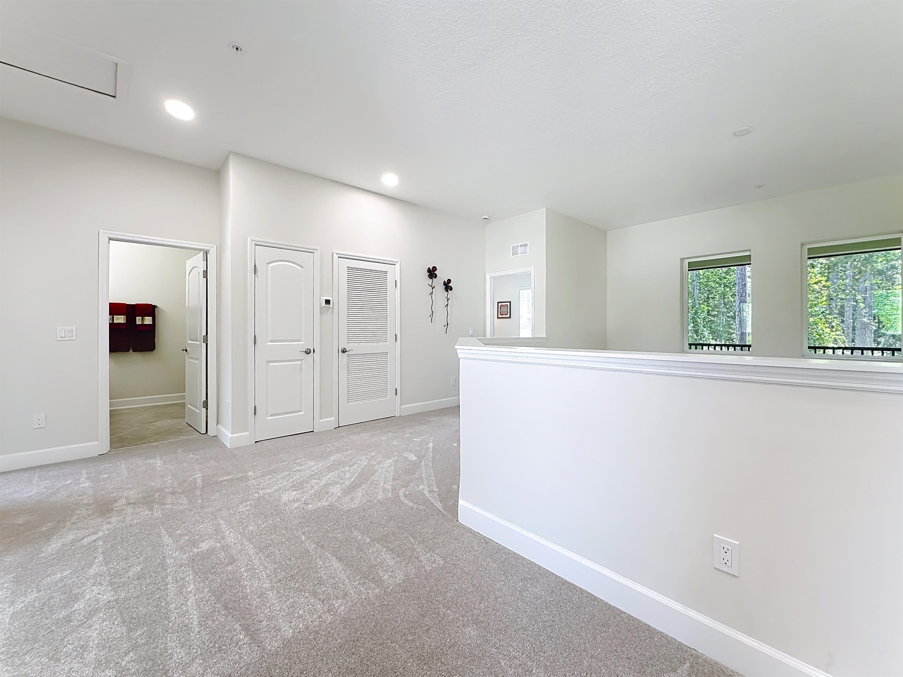 Image 20 of 41 For 268 Grand Ravine Dr