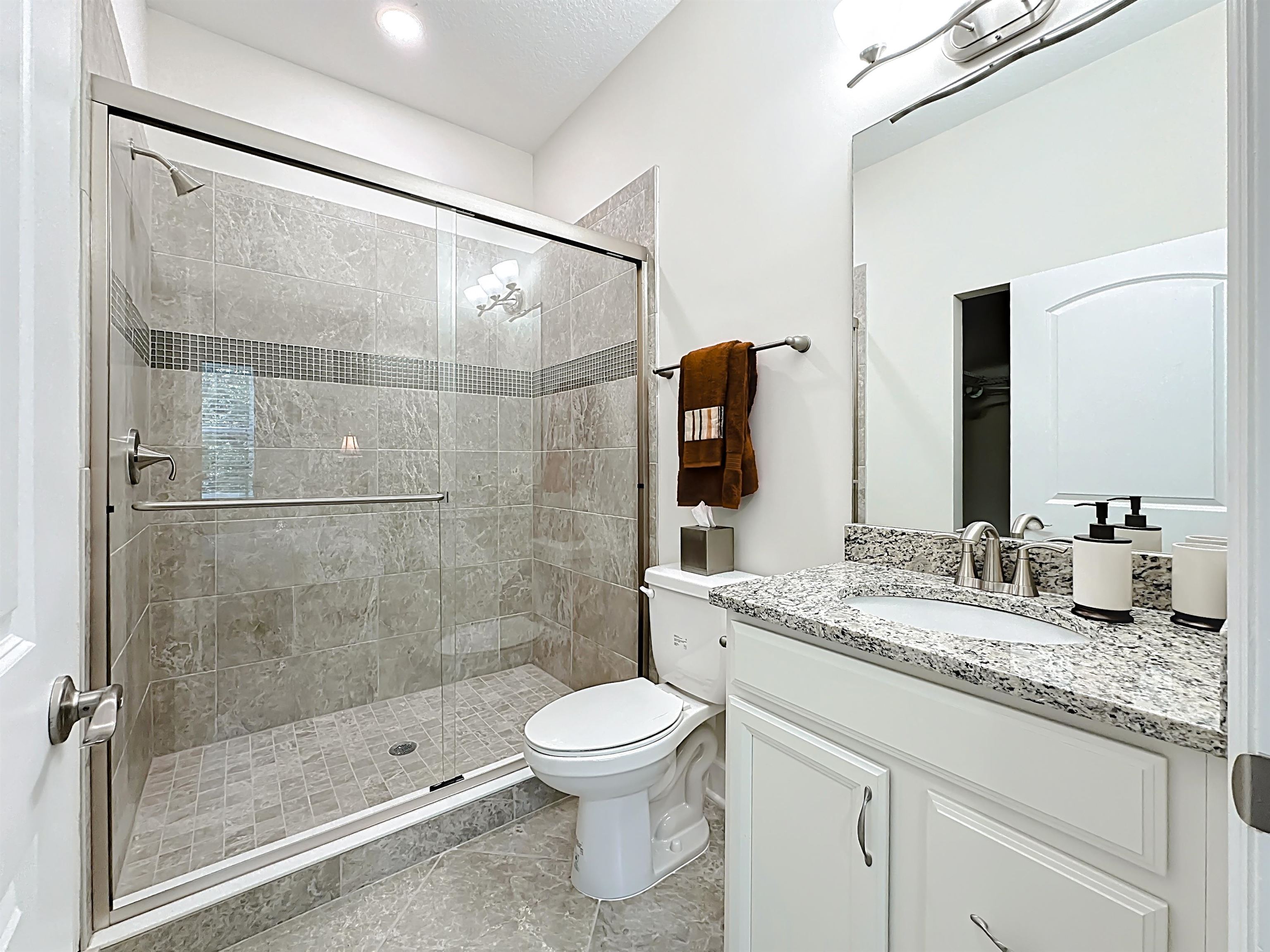 Image 30 of 41 For 268 Grand Ravine Dr