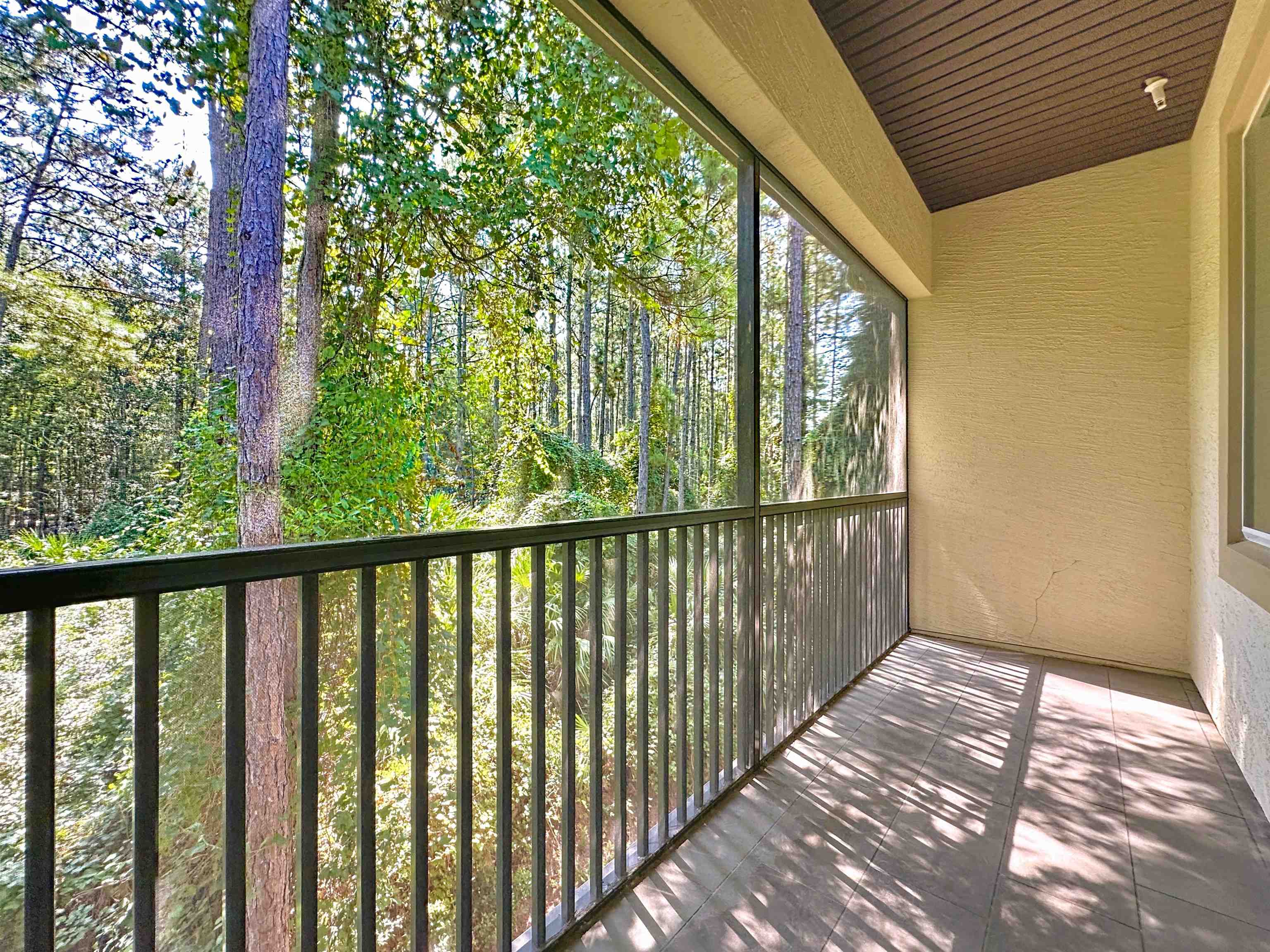 Image 33 of 41 For 268 Grand Ravine Dr