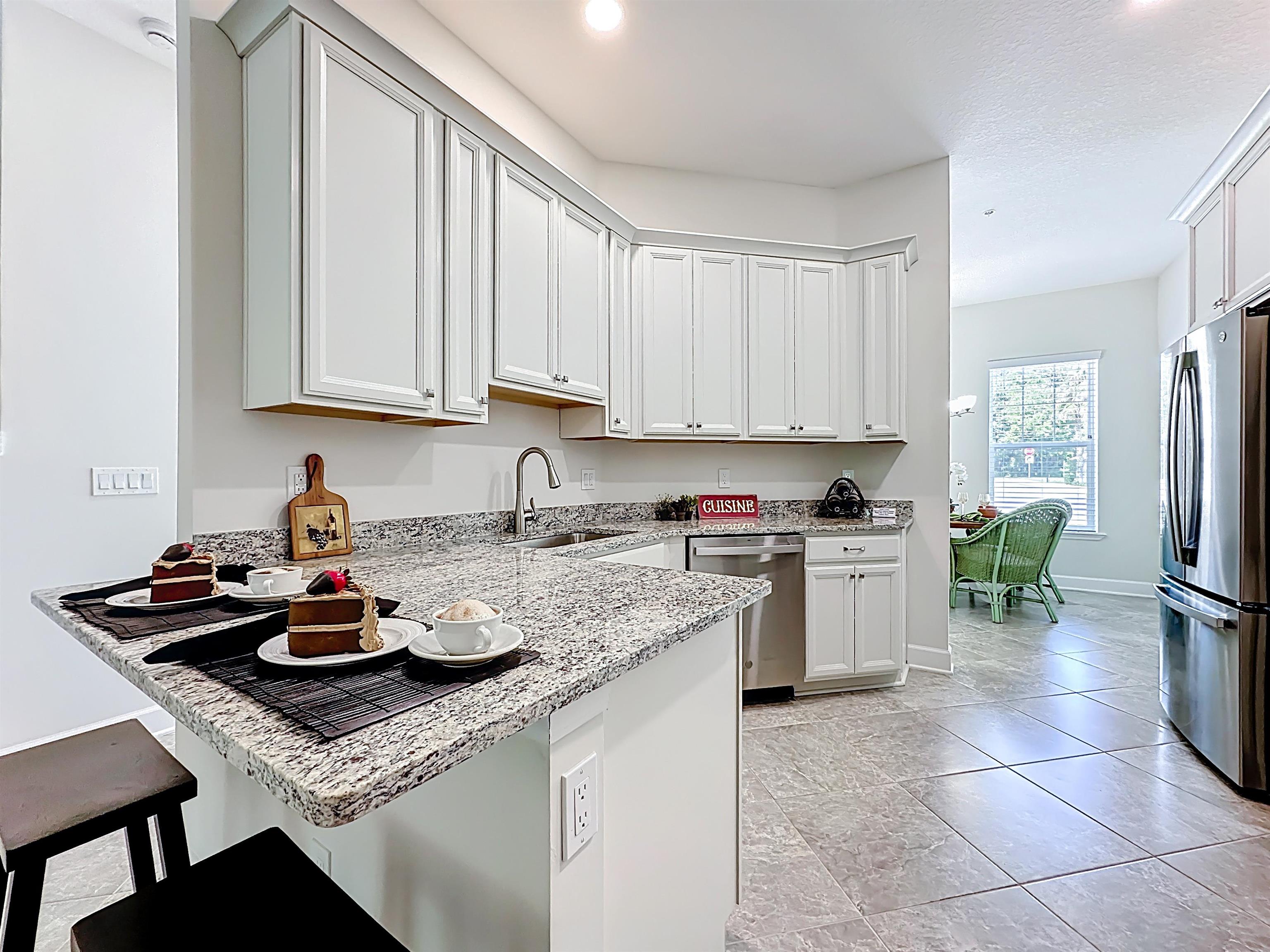Image 7 of 41 For 268 Grand Ravine Dr