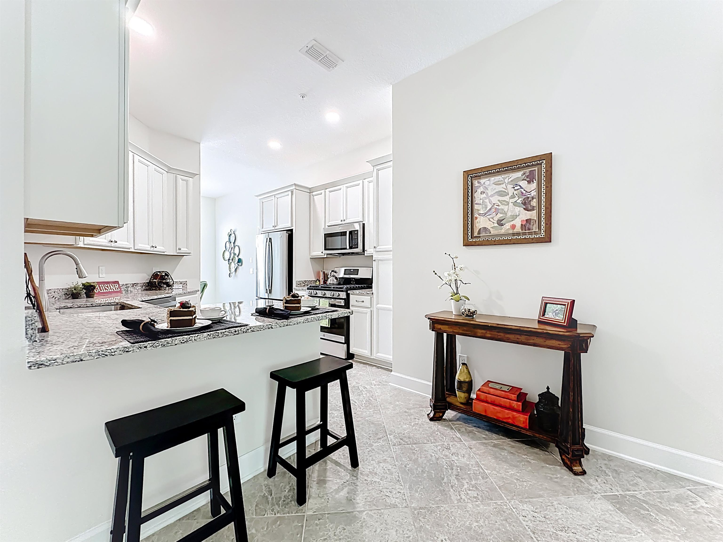 Image 9 of 41 For 268 Grand Ravine Dr