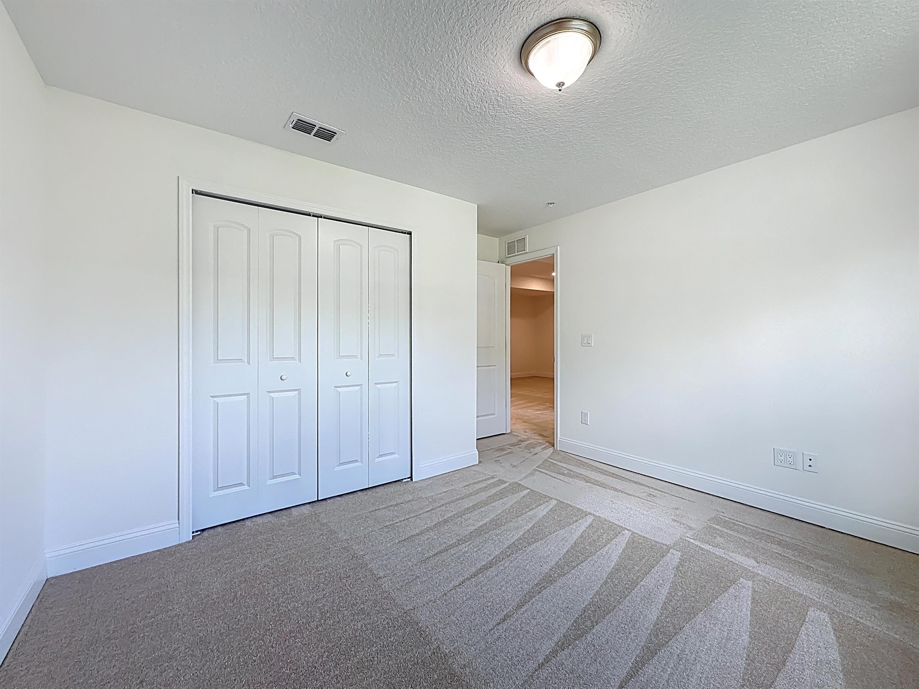 Image 30 of 43 For 251 Grand Ravine Dr