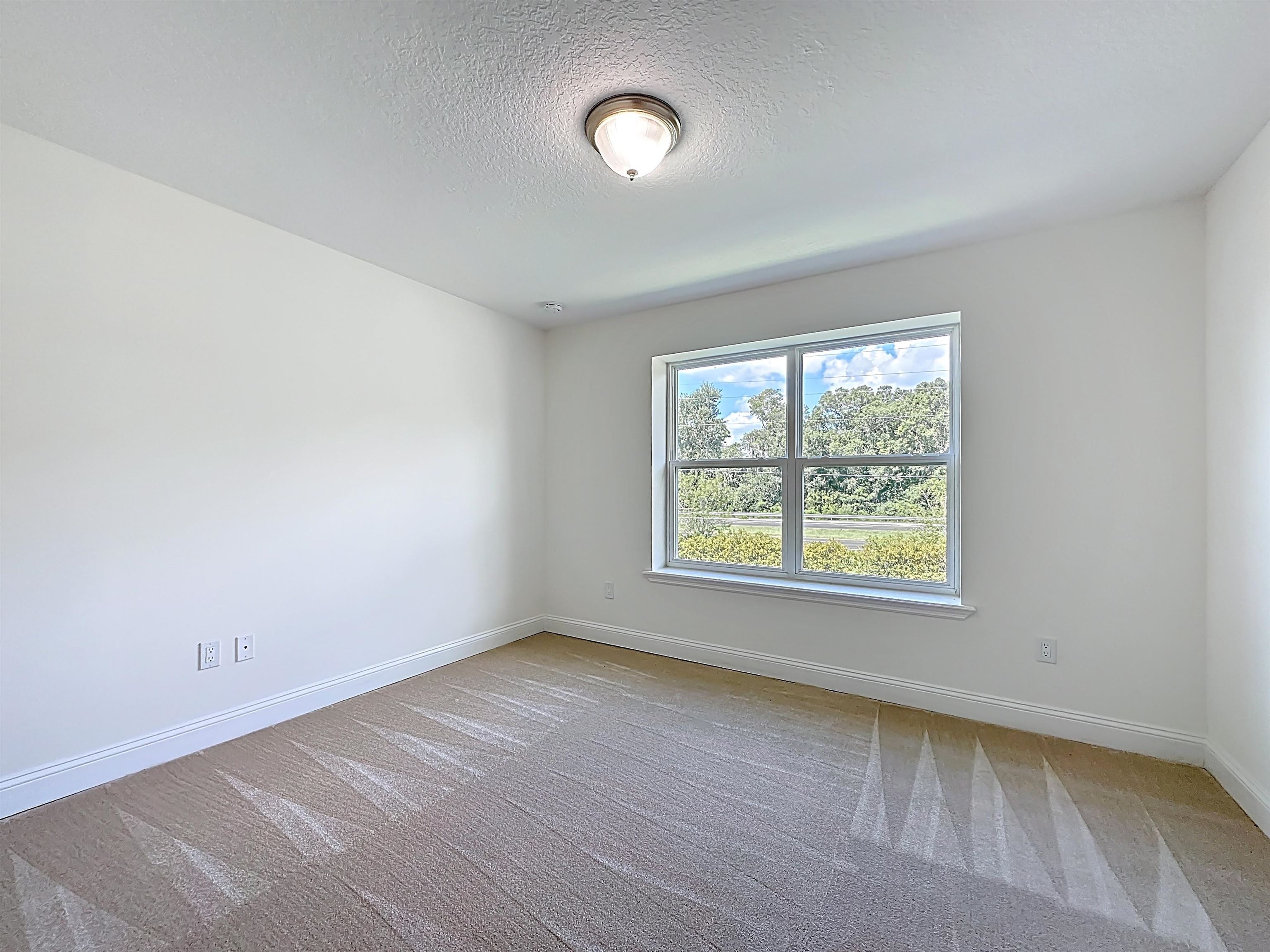 Image 31 of 43 For 251 Grand Ravine Dr