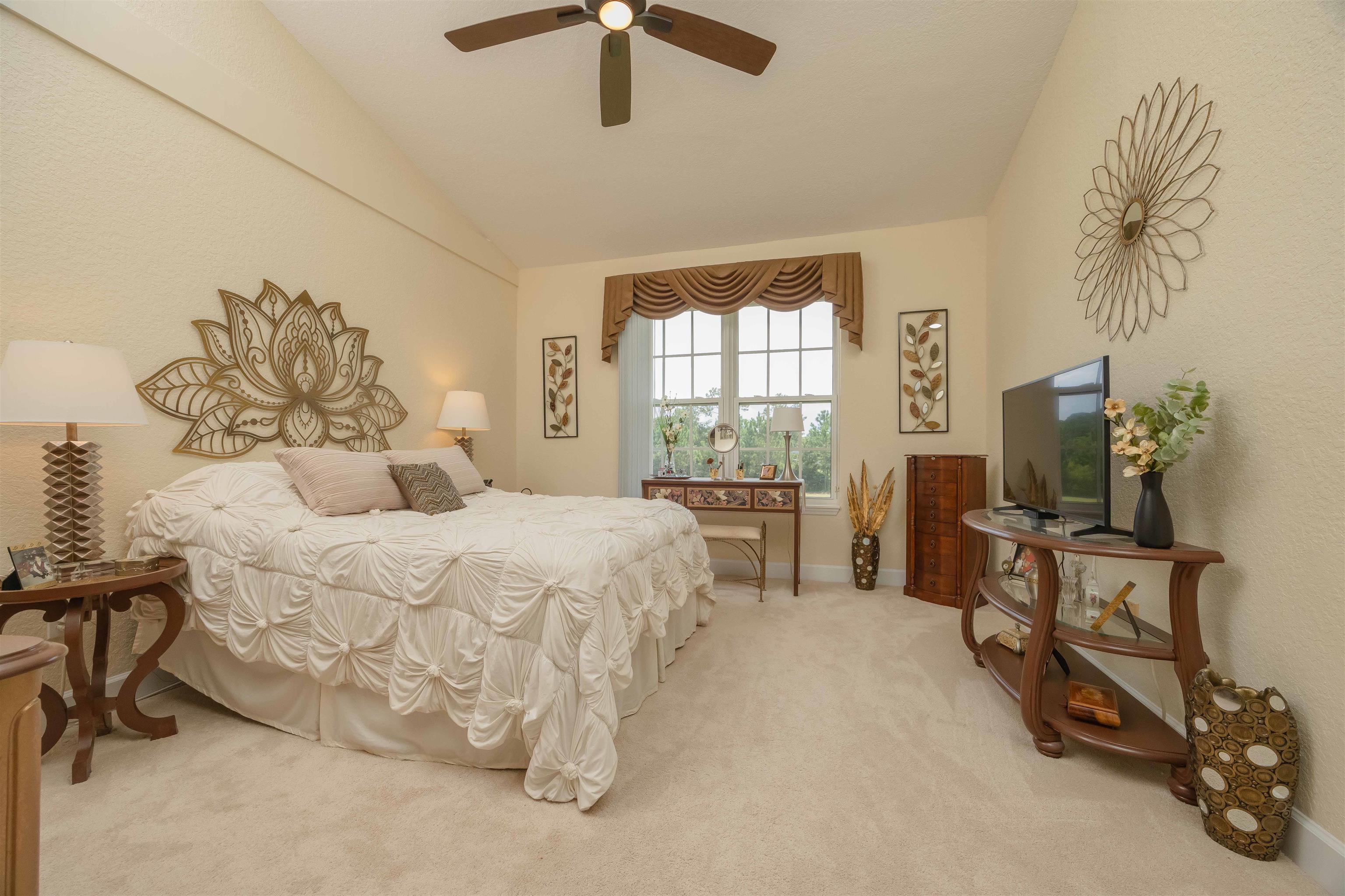 Image 20 of 62 For 120 Casa Bella Ln
