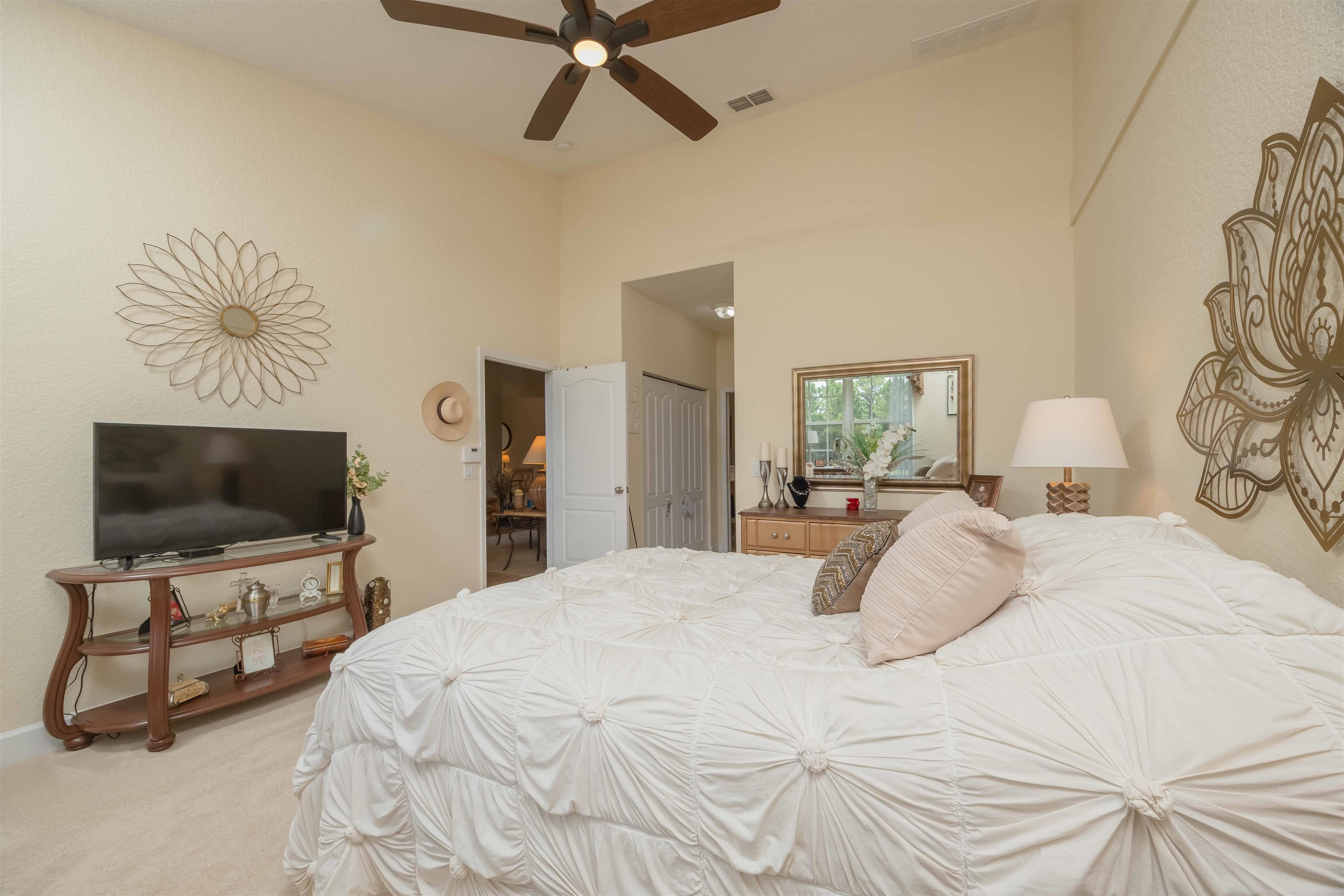 Image 21 of 62 For 120 Casa Bella Ln