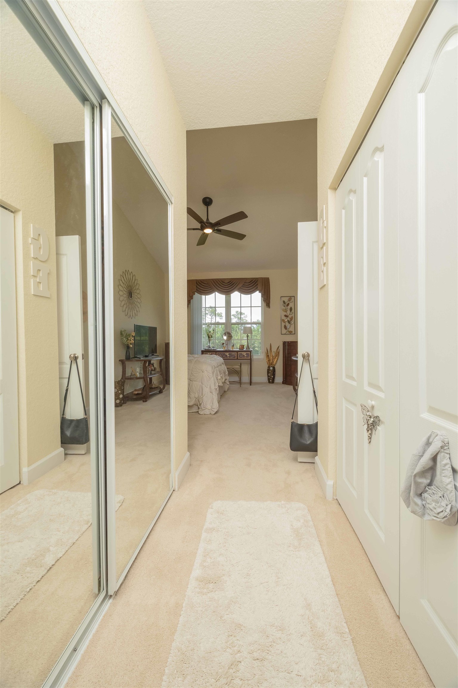 Image 22 of 62 For 120 Casa Bella Ln