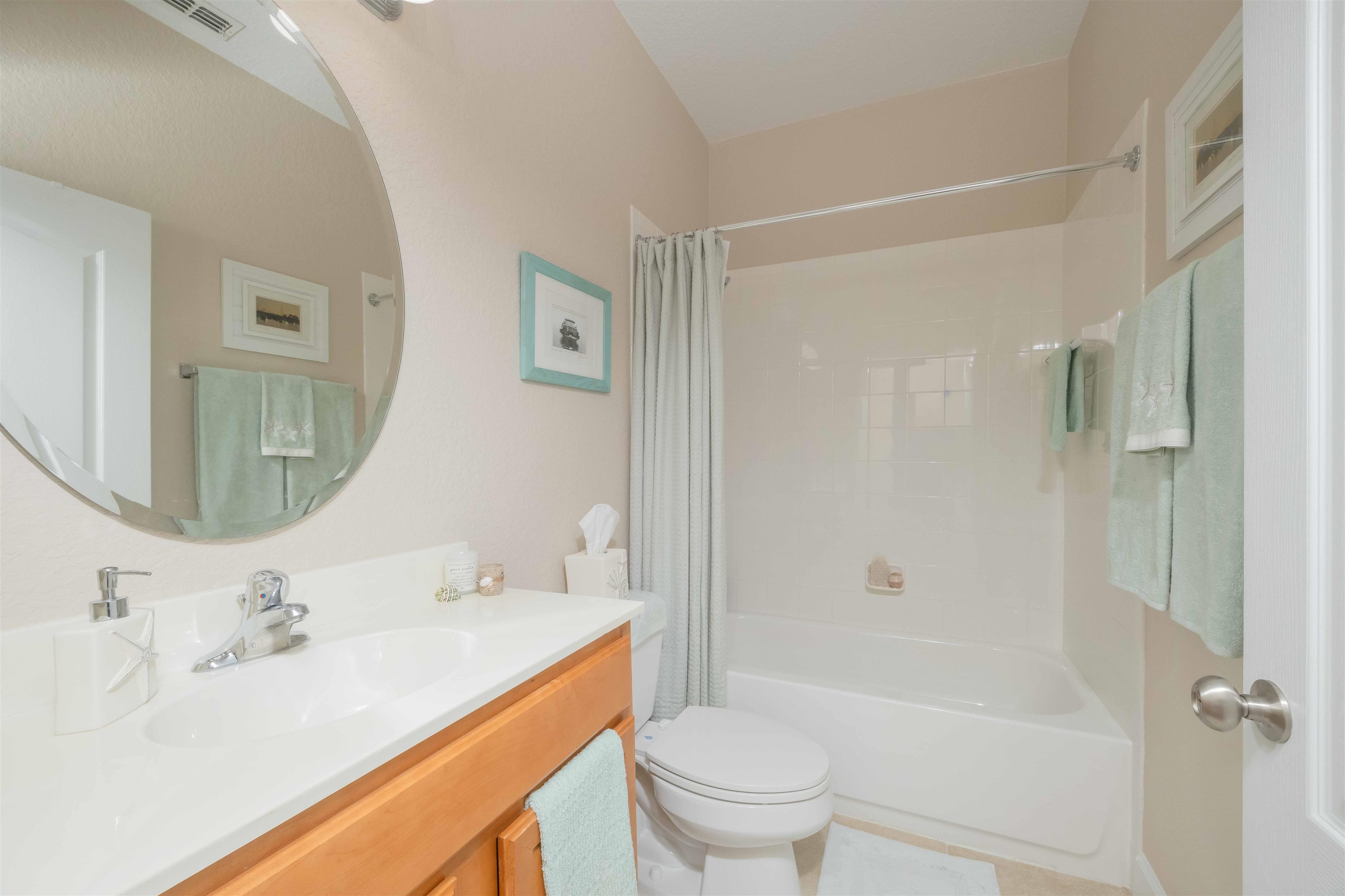 Image 32 of 62 For 120 Casa Bella Ln