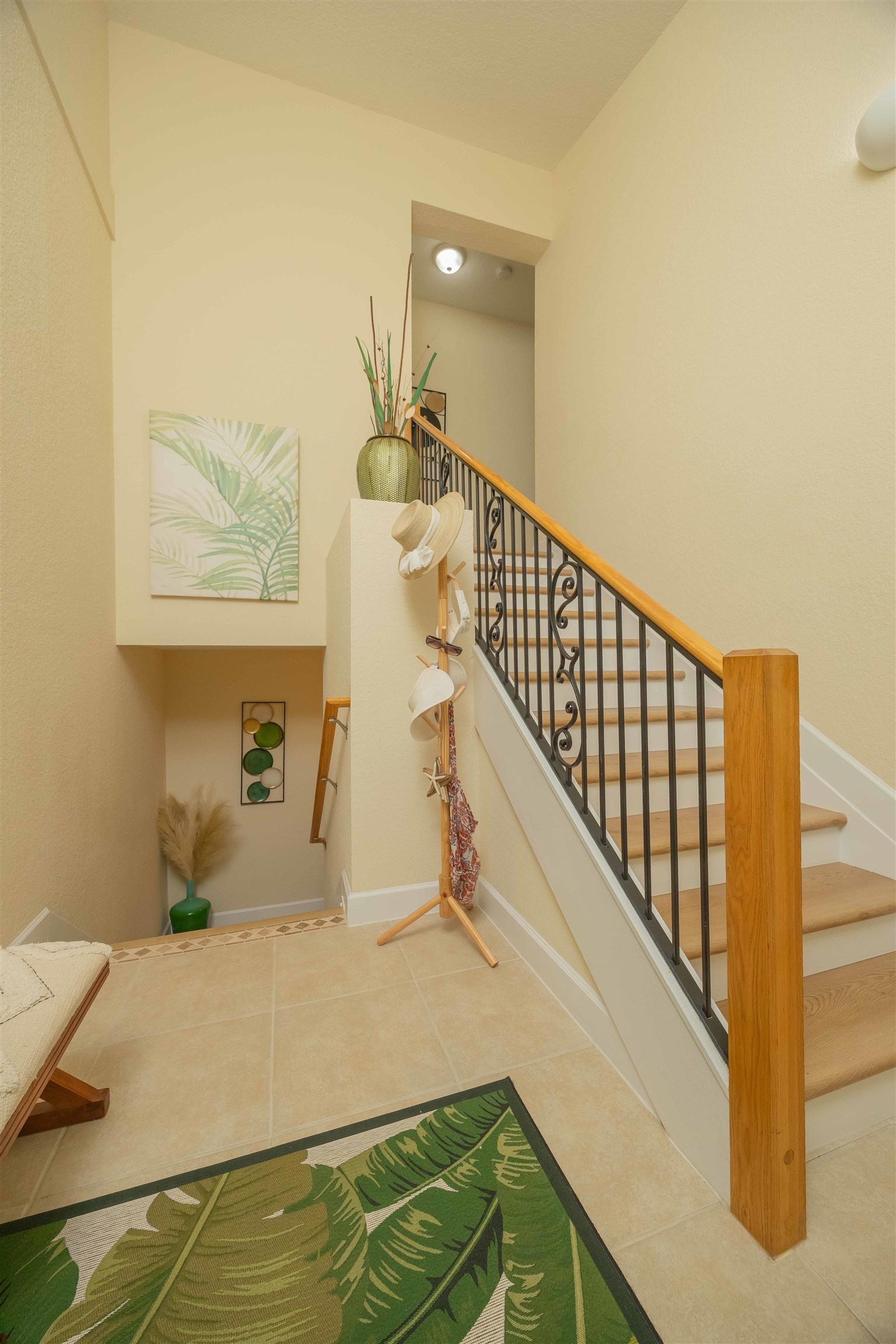 Image 7 of 62 For 120 Casa Bella Ln