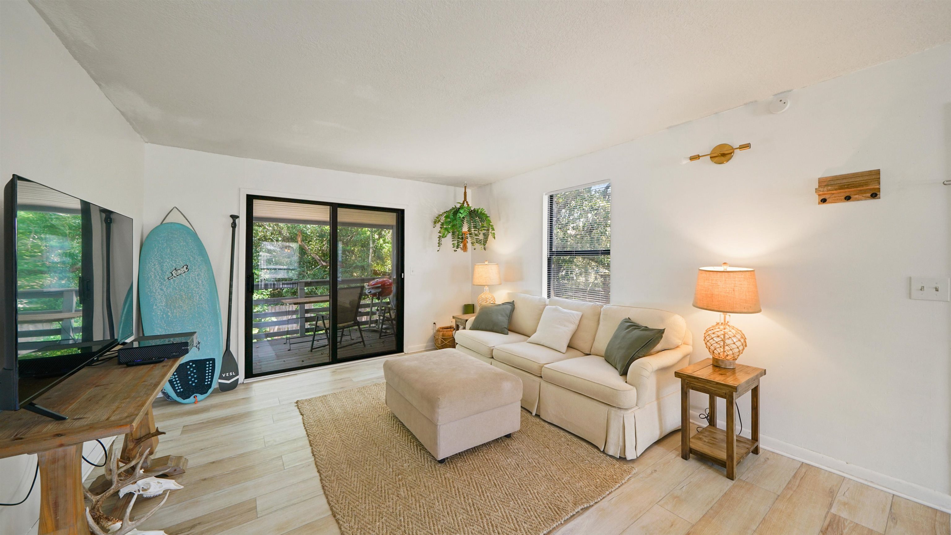 Image 10 of 44 For 212 A St  
