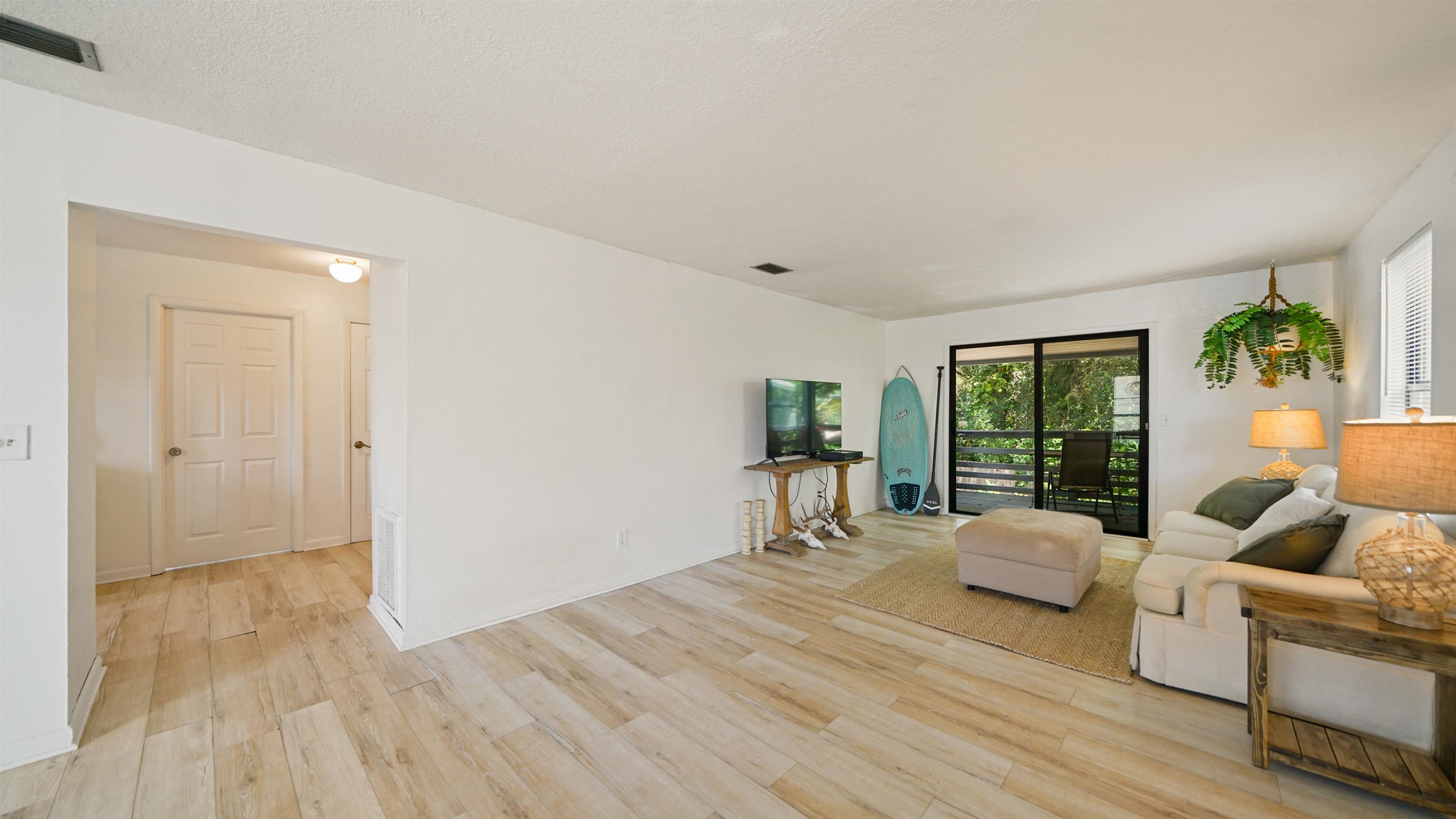 Image 11 of 44 For 212 A St  