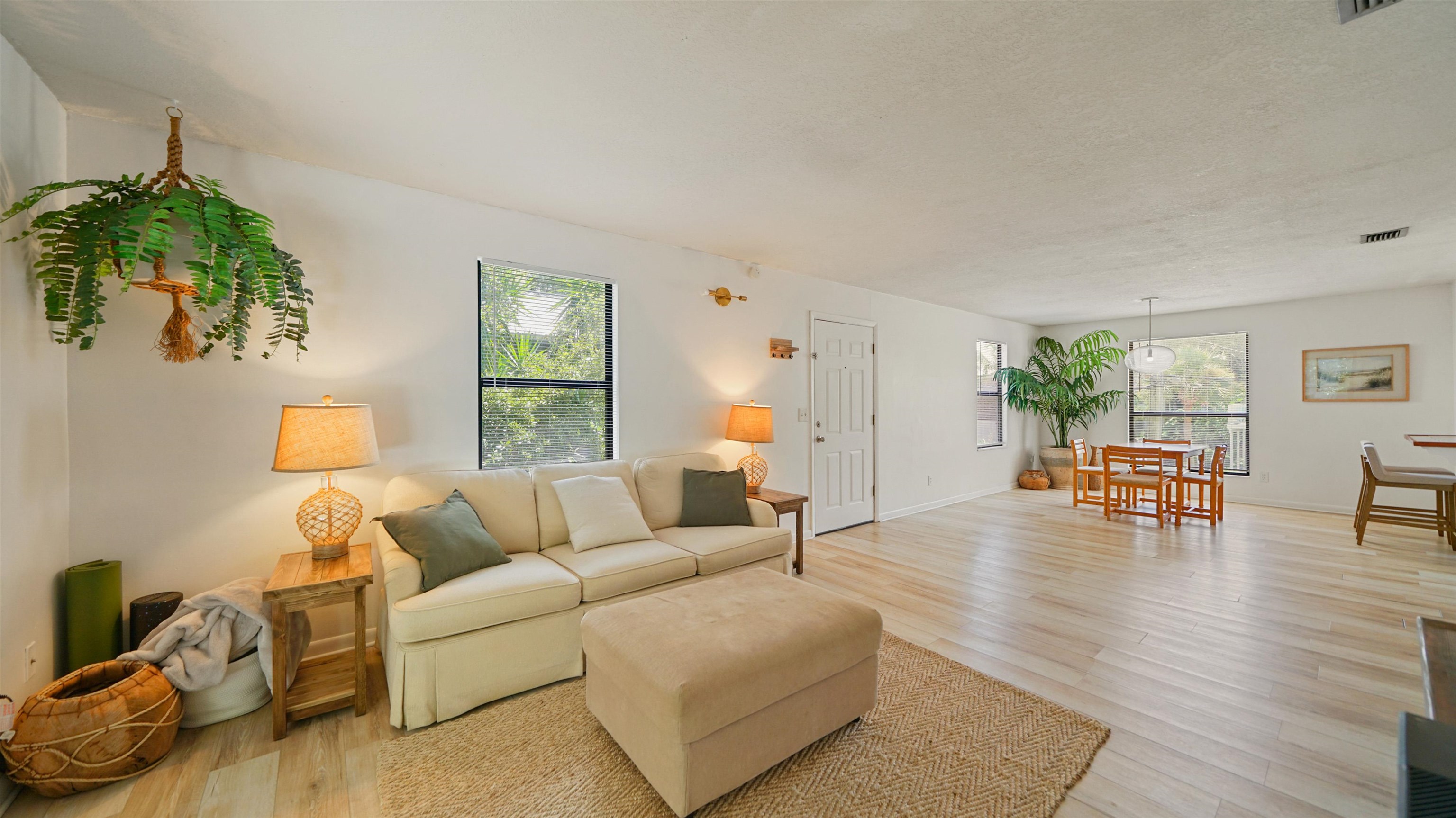 Image 9 of 44 For 212 A St  