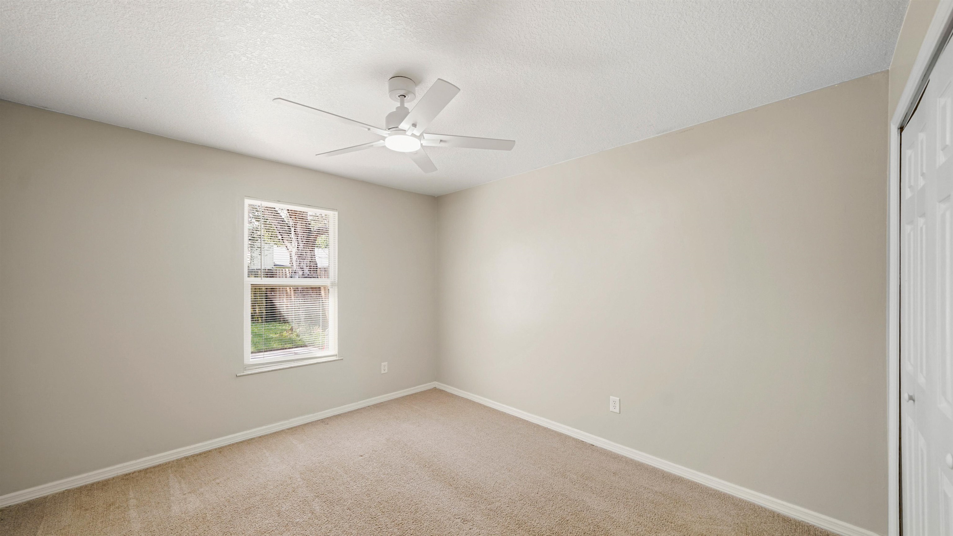 Image 17 of 27 For 3255 Dowitcher Ln