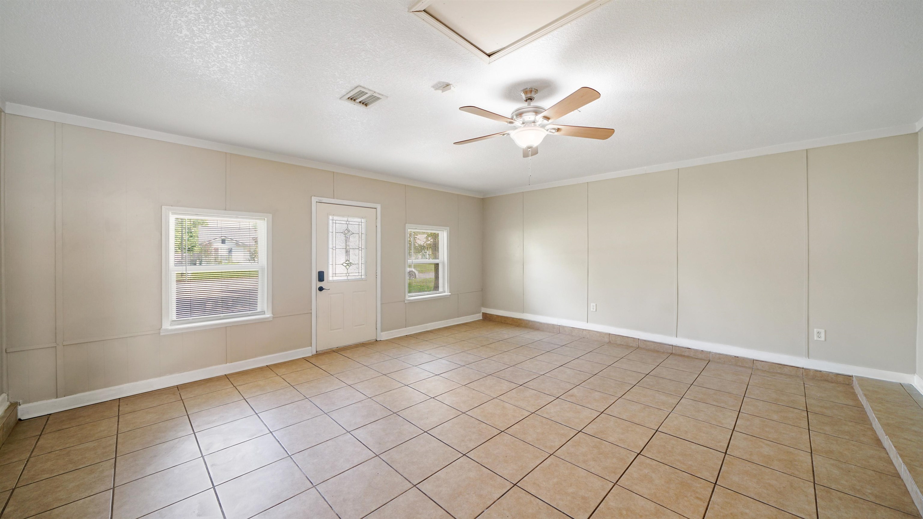 Image 7 of 27 For 3255 Dowitcher Ln