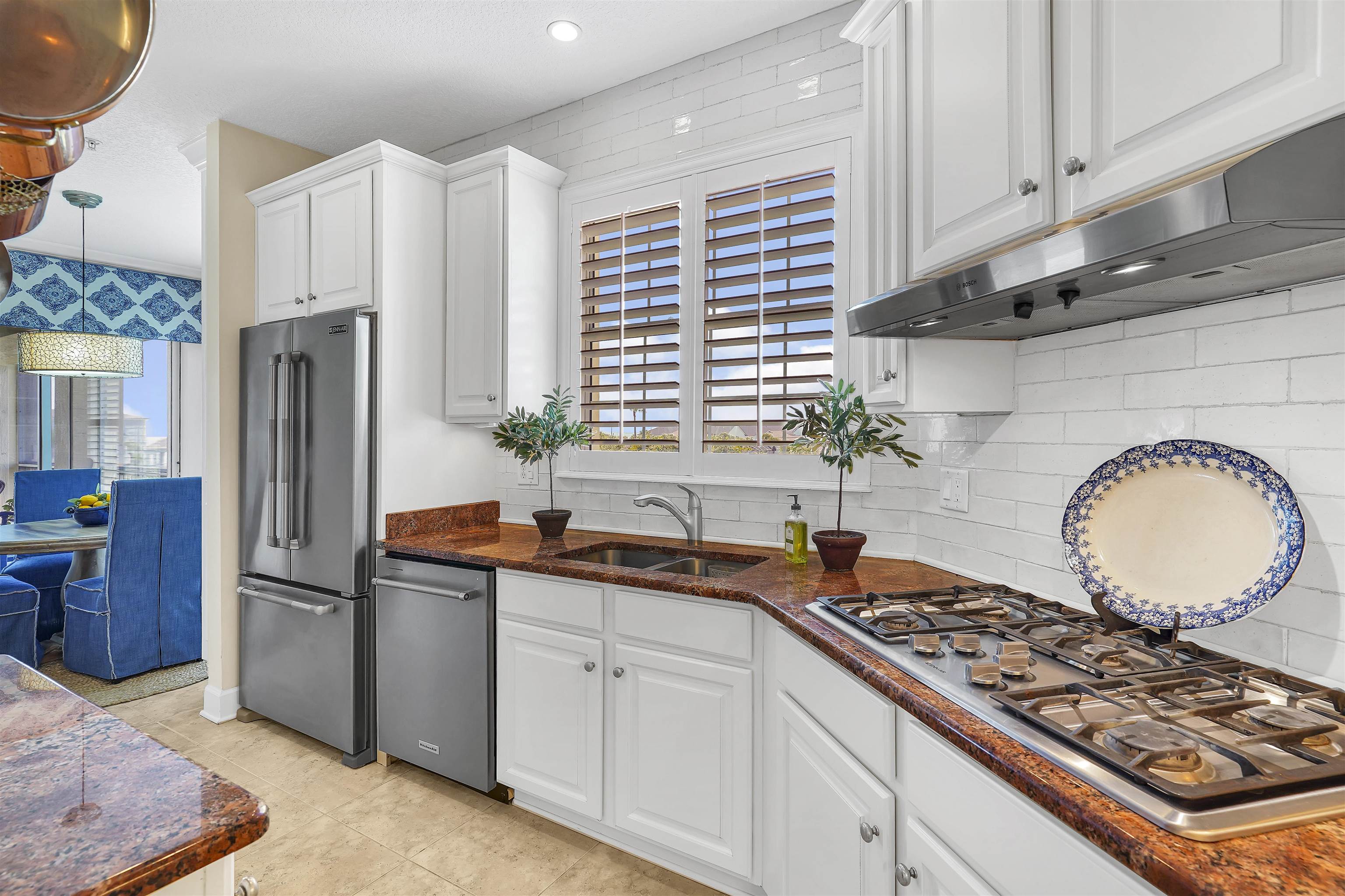 Image 13 of 38 For 325 Ocean Grande Dr S 304