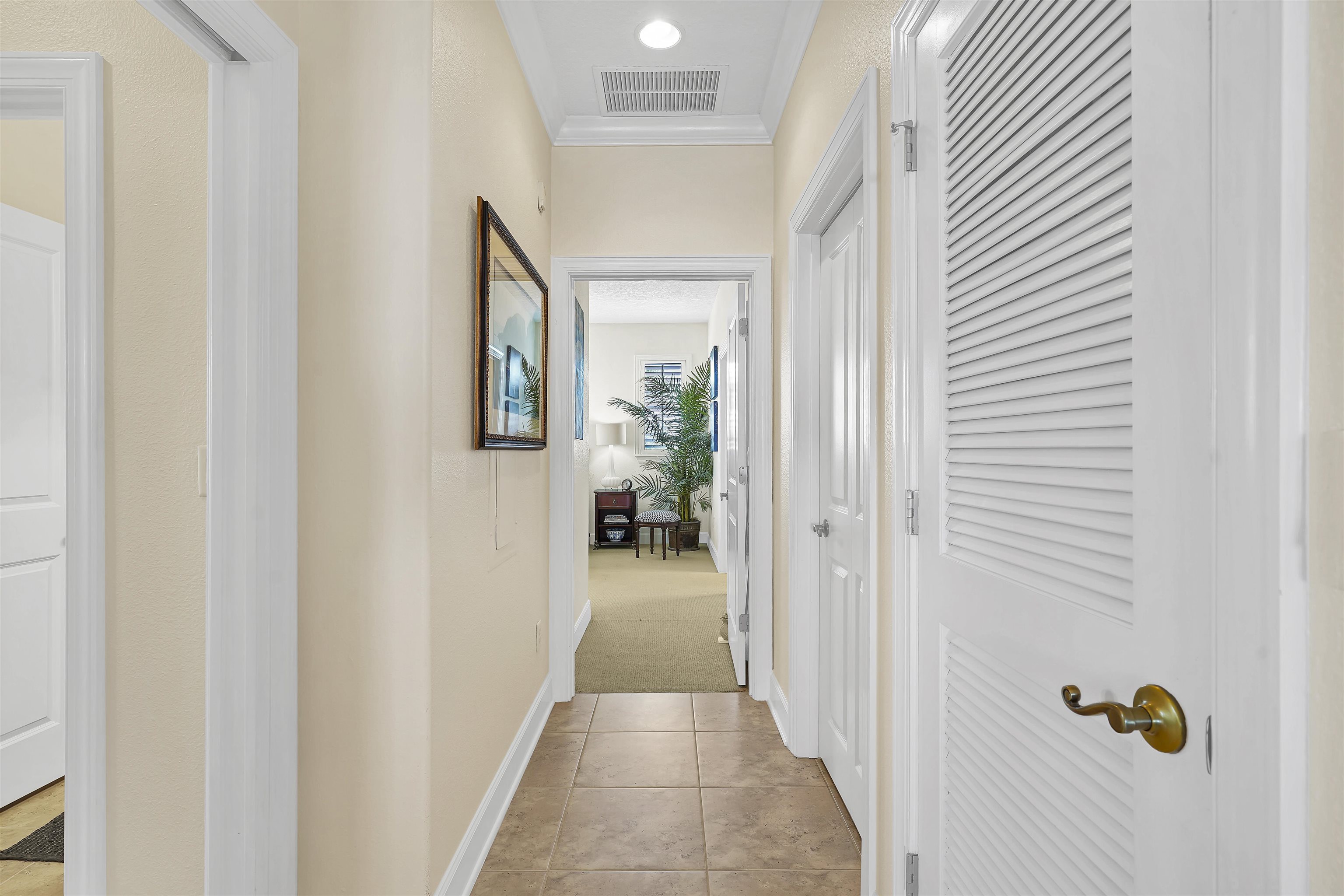 Image 22 of 38 For 325 Ocean Grande Dr S 304